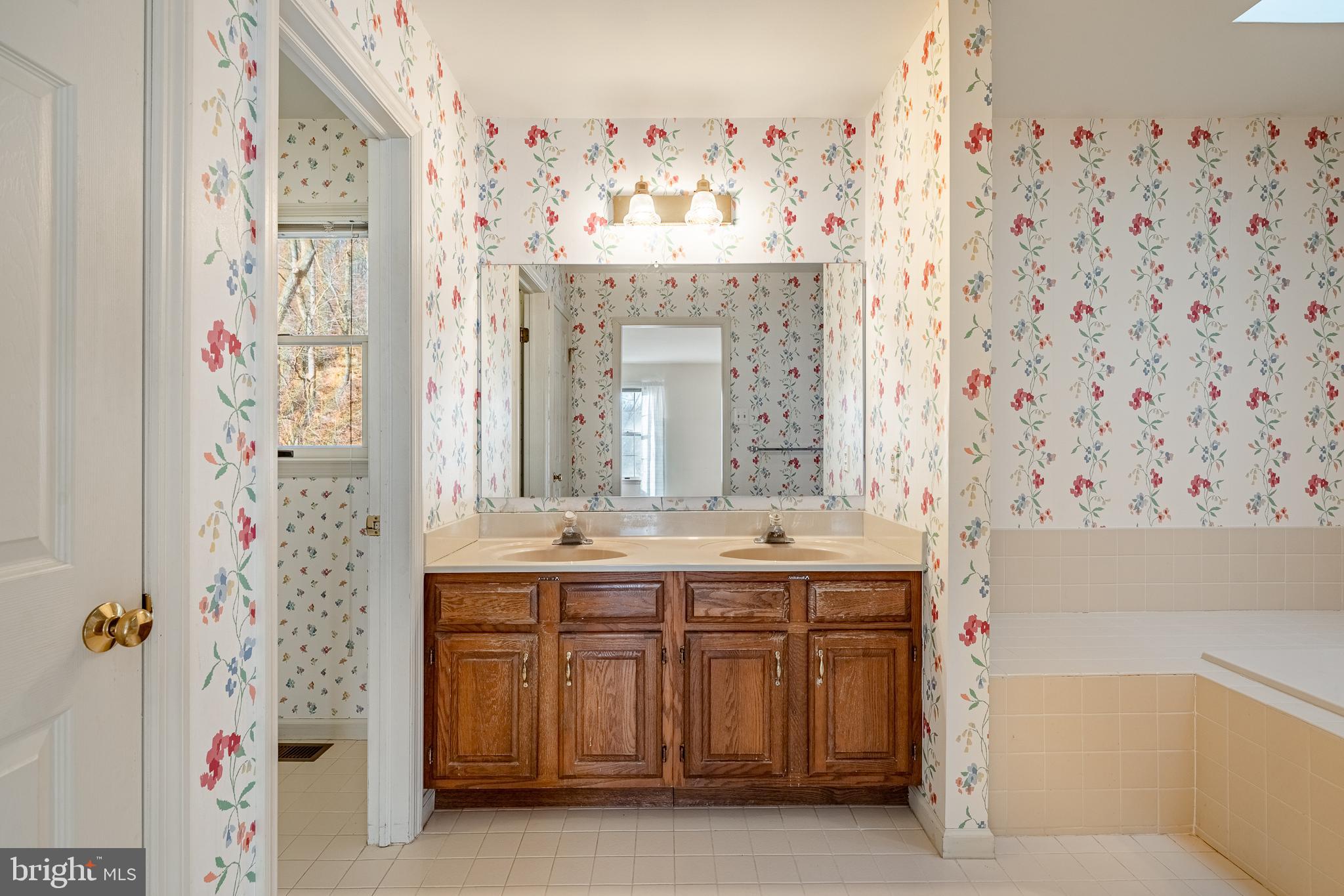 WHITFORD RIDGE - Residential