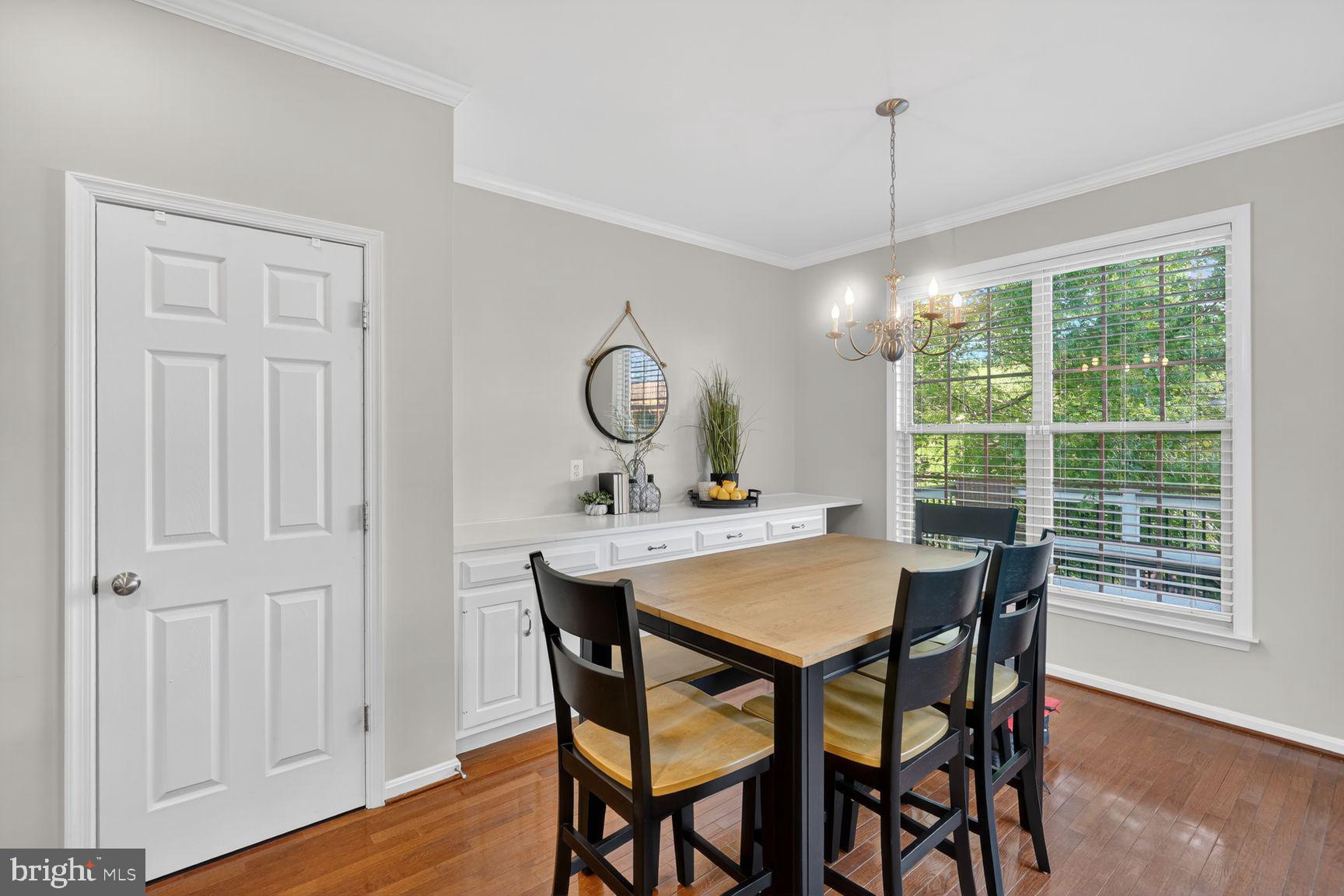 ALEXANDERS CHASE - Residential