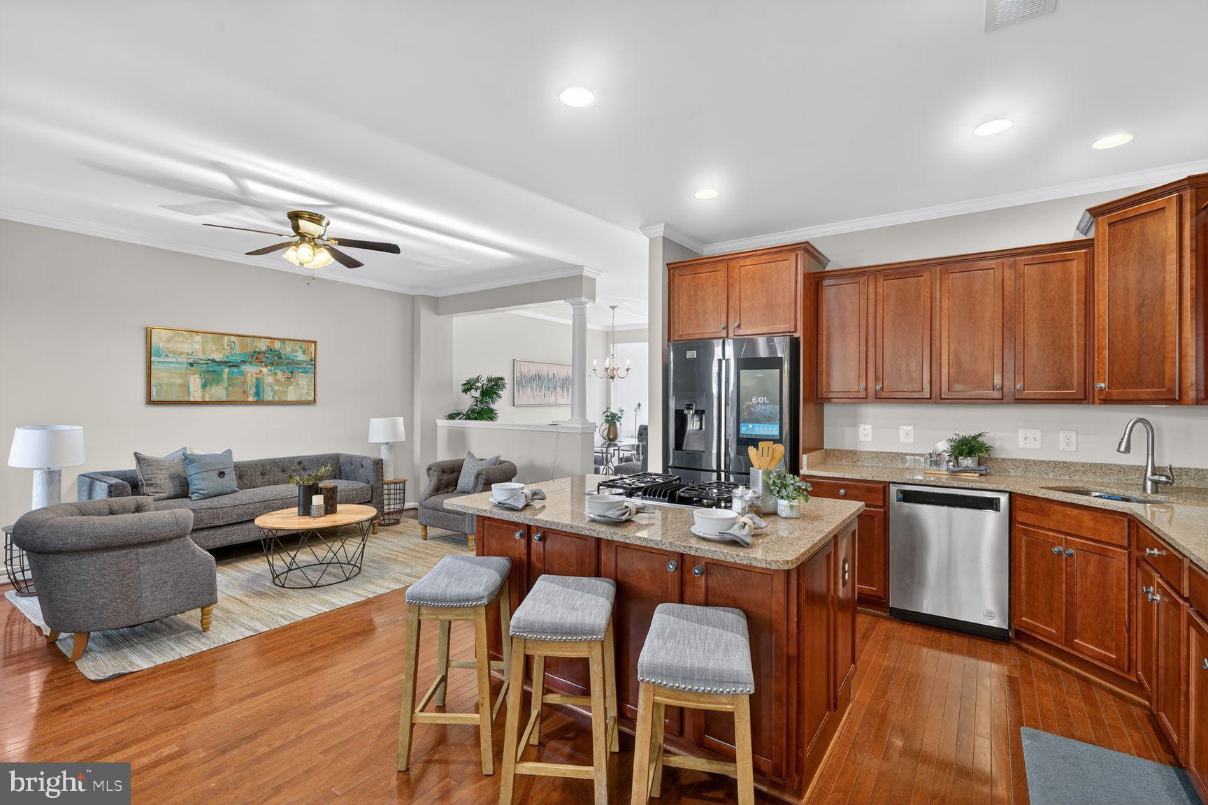 ALEXANDERS CHASE - Residential