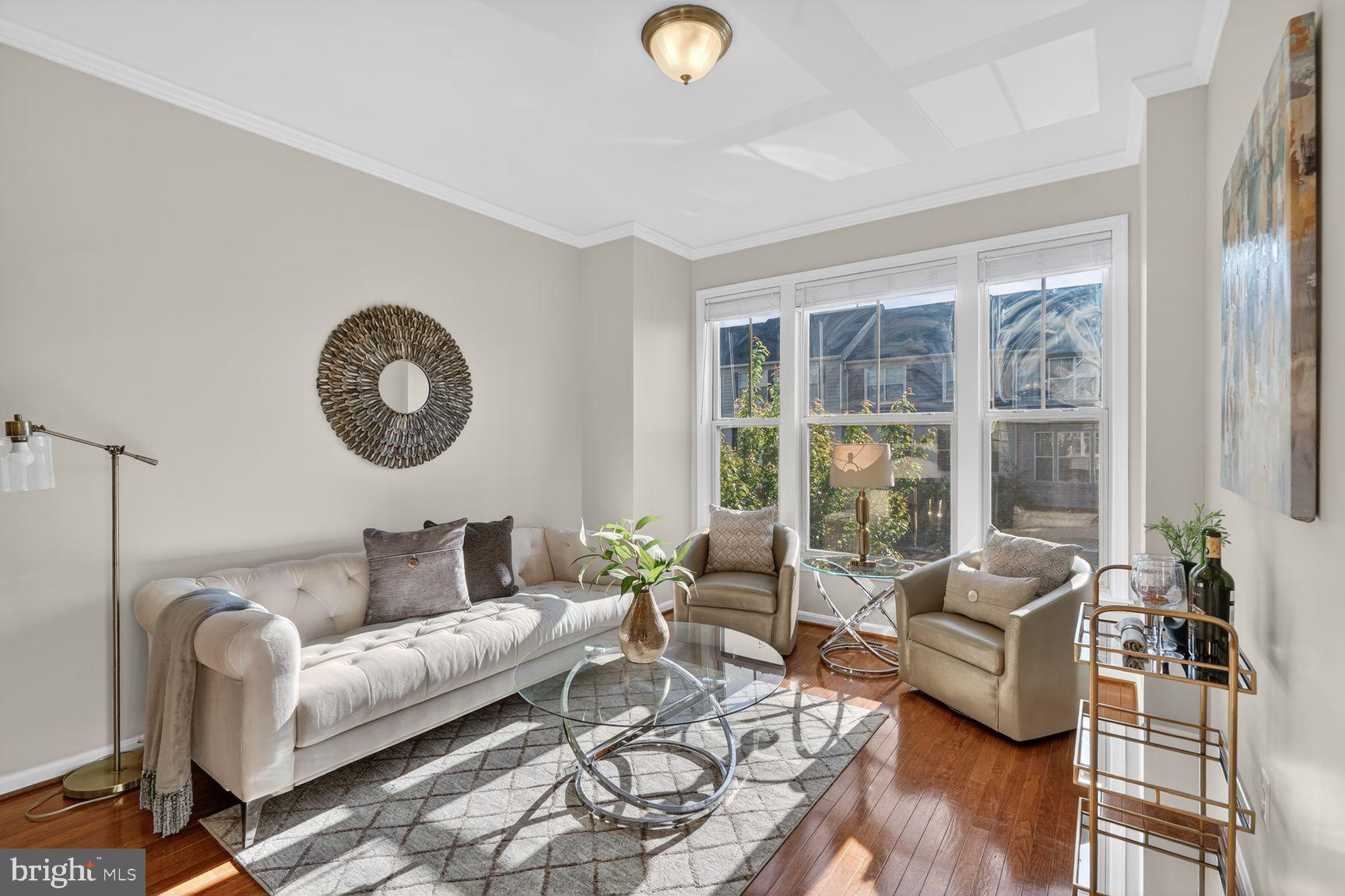 ALEXANDERS CHASE - Residential