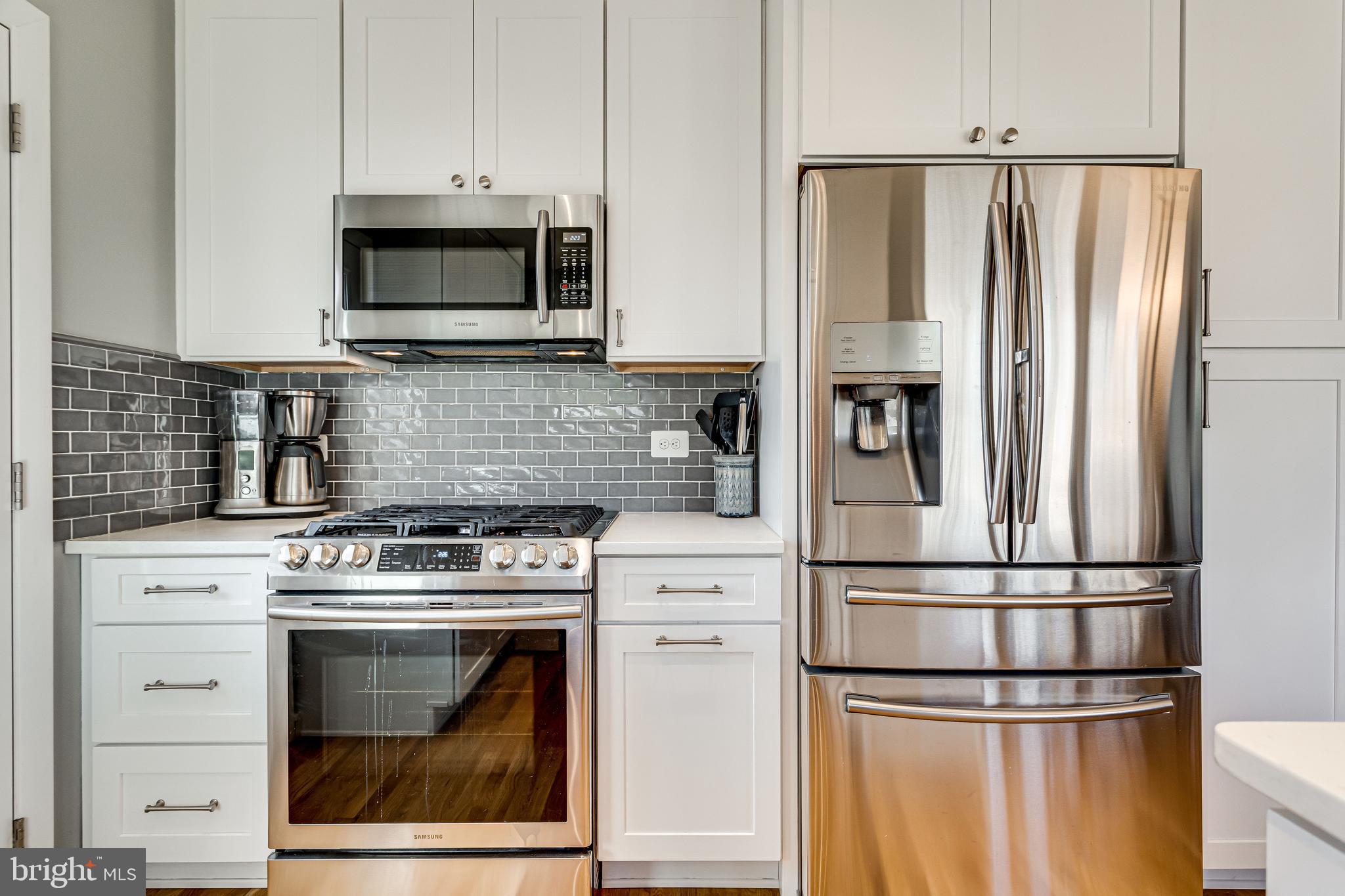 ROCK CREEK PALISADES - Residential