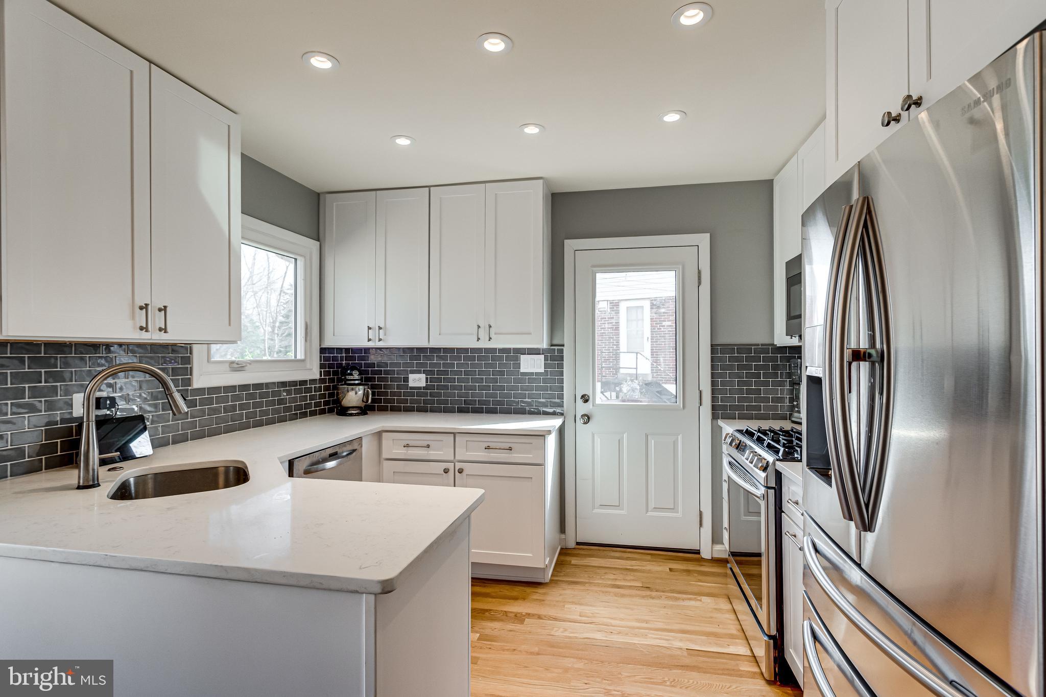 ROCK CREEK PALISADES - Residential