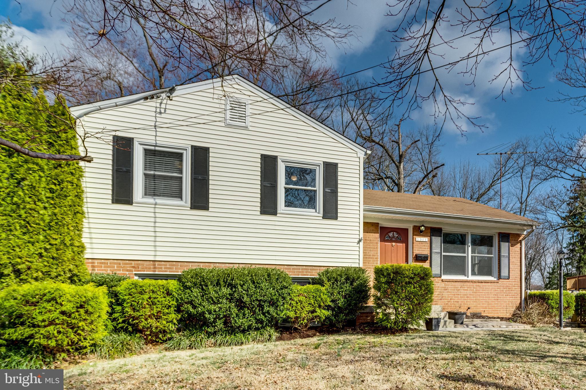 ROCK CREEK PALISADES - Residential