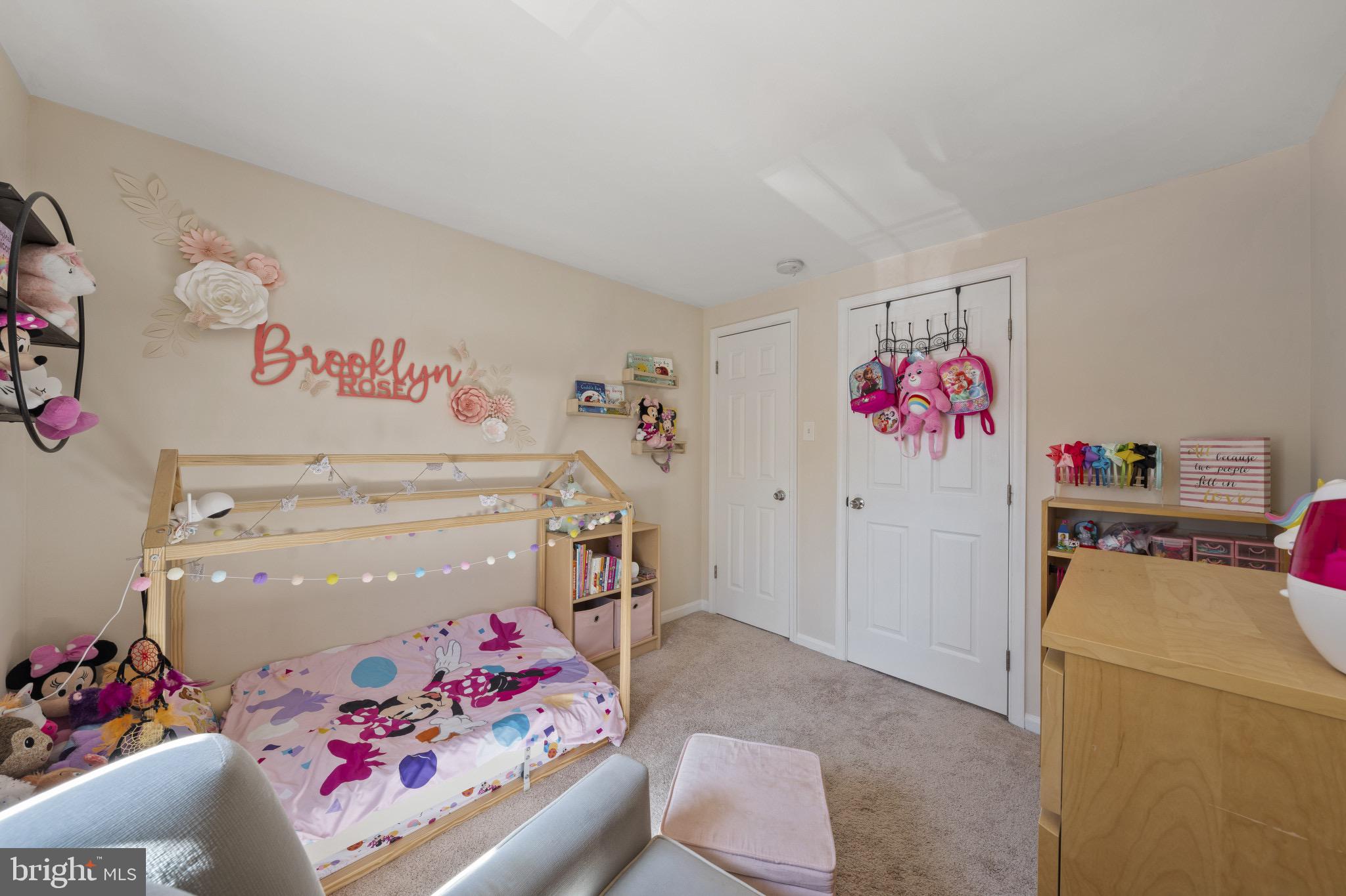 BURKE CENTRE - Residential