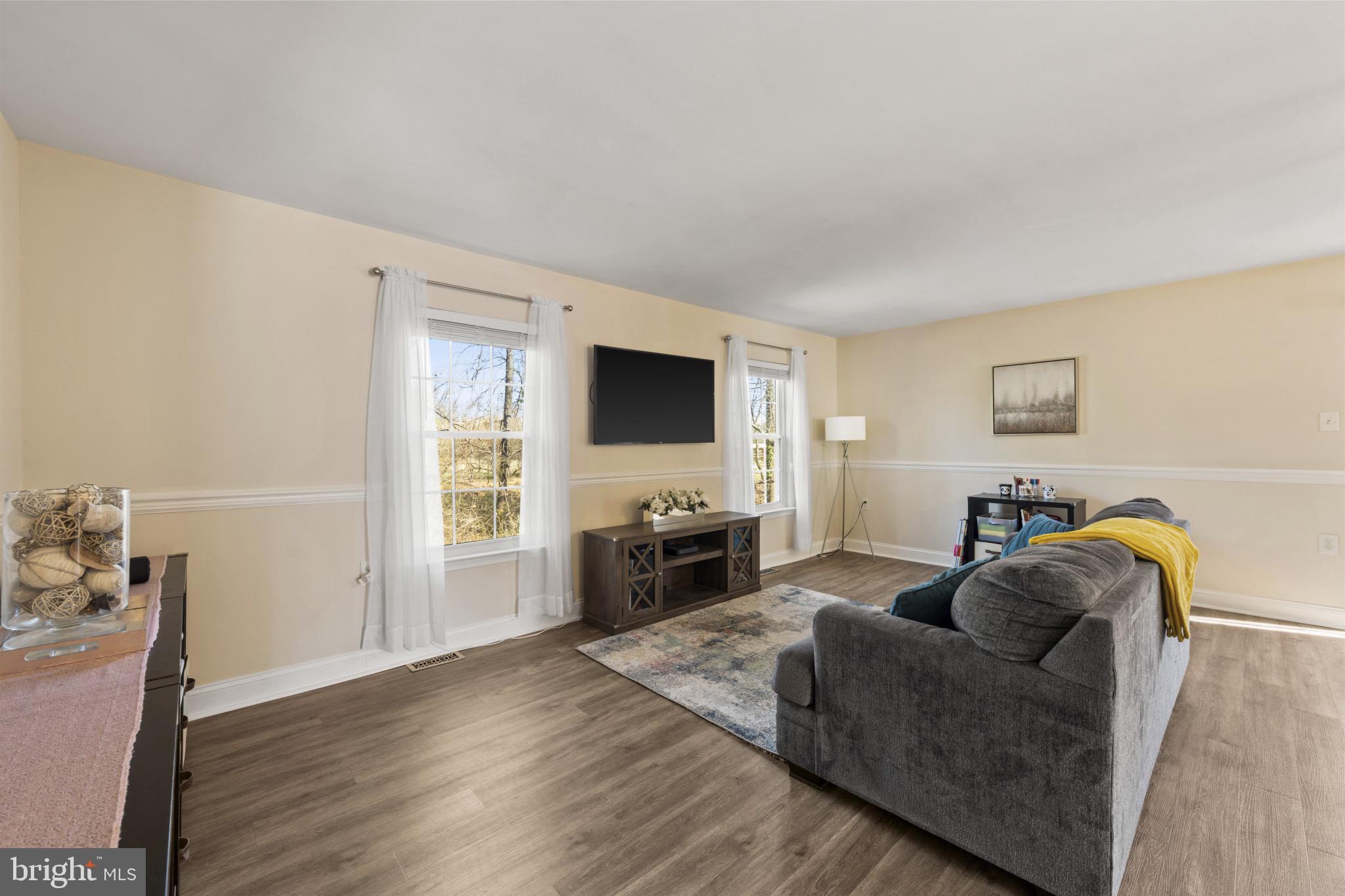 BURKE CENTRE - Residential