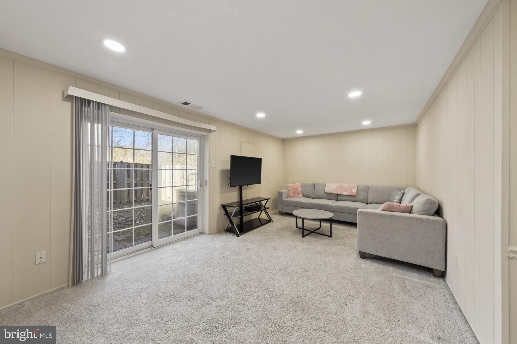 BURKE CENTRE - Residential