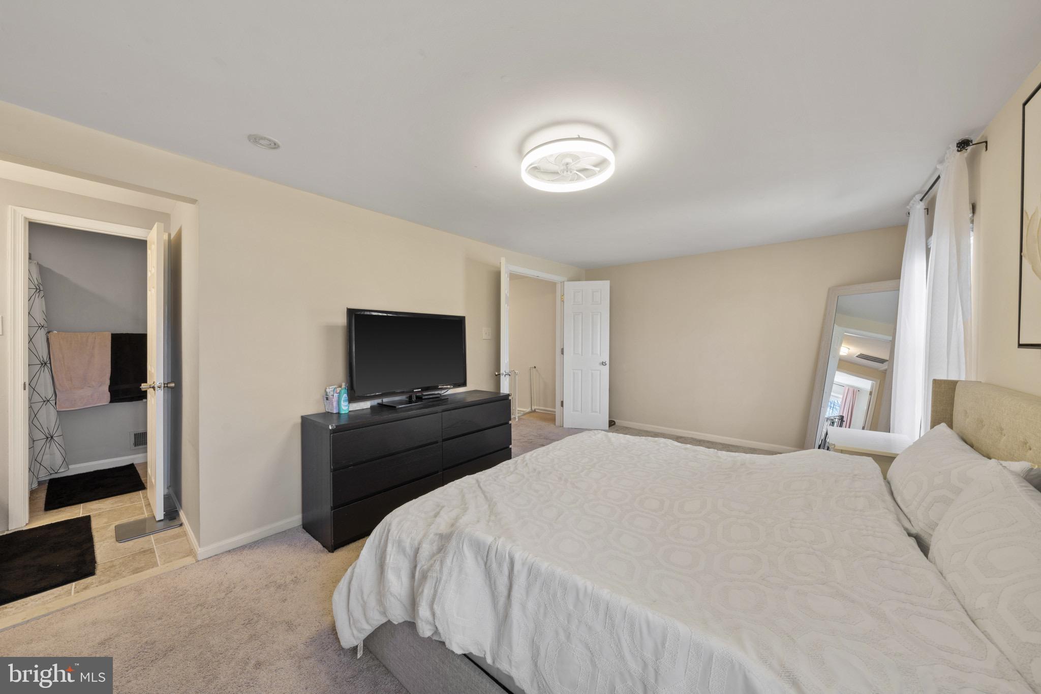 BURKE CENTRE - Residential