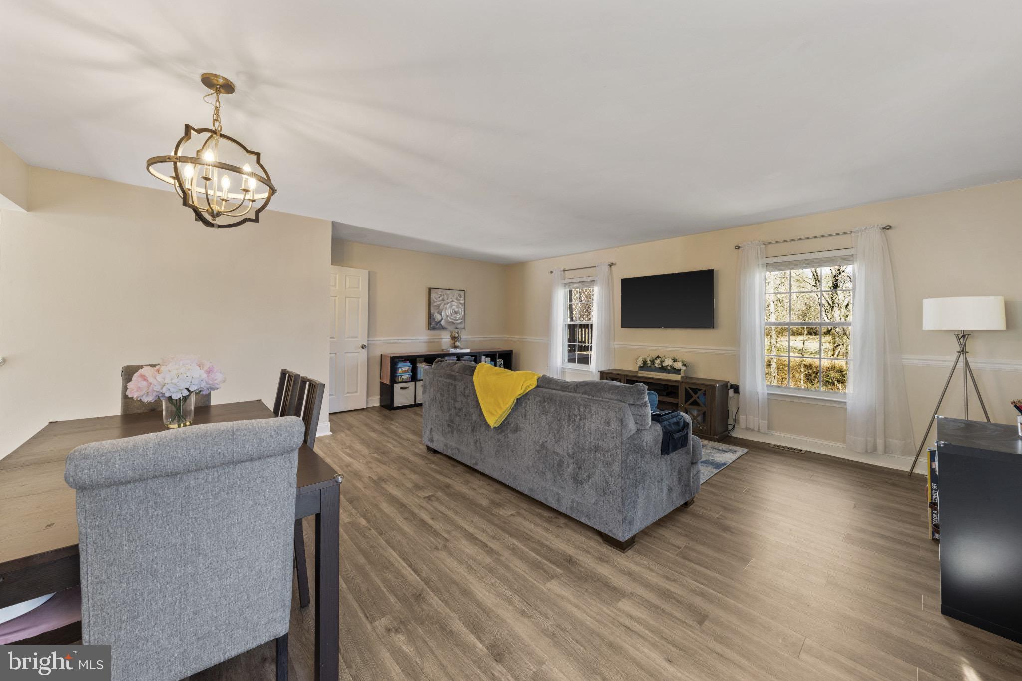 BURKE CENTRE - Residential