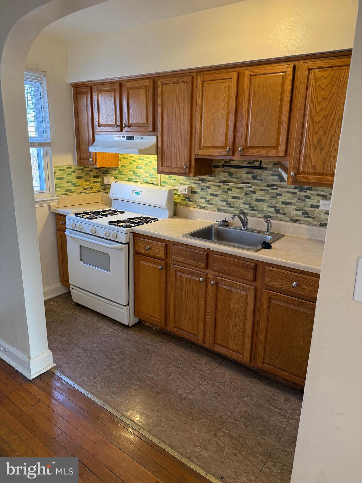 Located in the Woodbourn-McCabe neighborhood on a quaint little street, this house is a nice starter home. It currently has 2 beds 1 bath and a partial finish basement; however, with the right buyer, the possibility of adding another bedroom and bath is do-able.
Schedule online today for a showing.