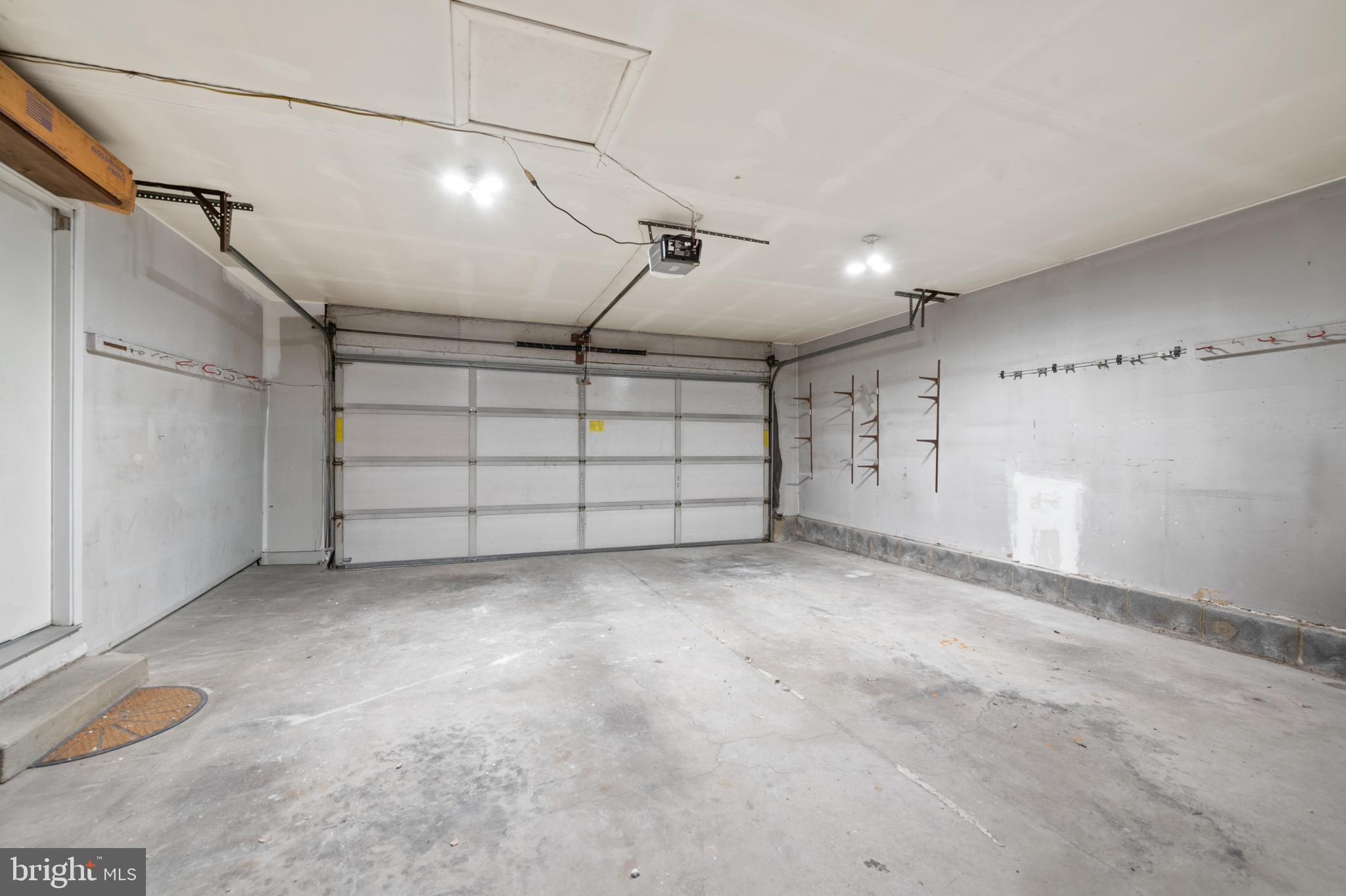 BENTON TERRACE - Residential