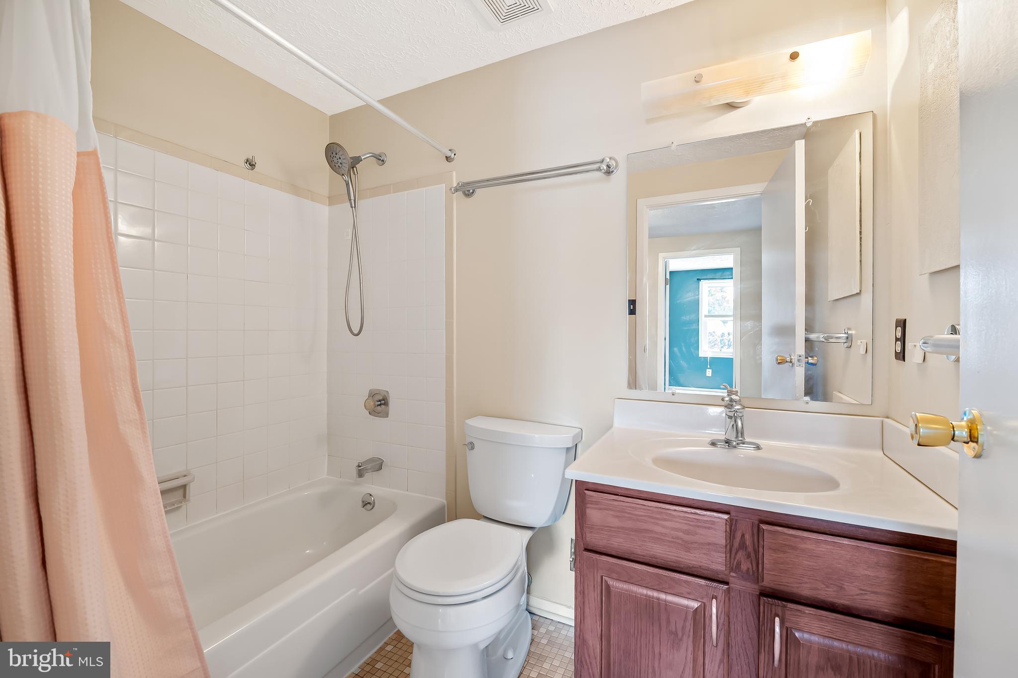 BENTON TERRACE - Residential