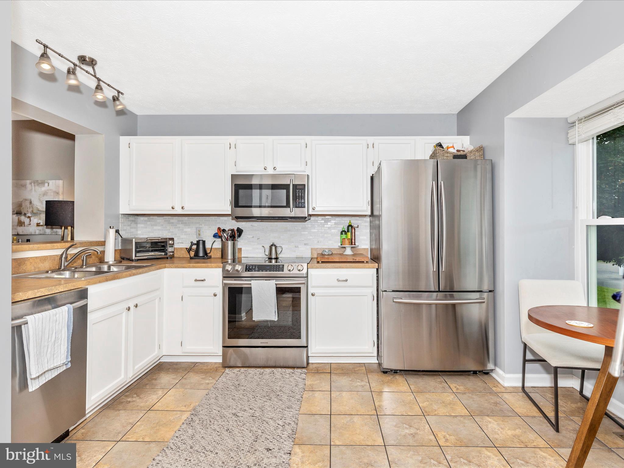 6796 WOOD DUCK COURT