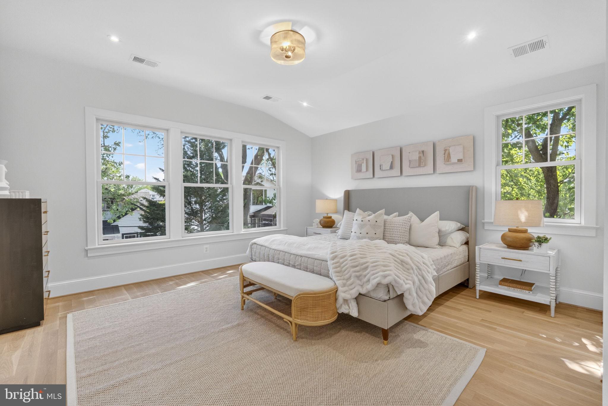 ROSEMONT - Residential