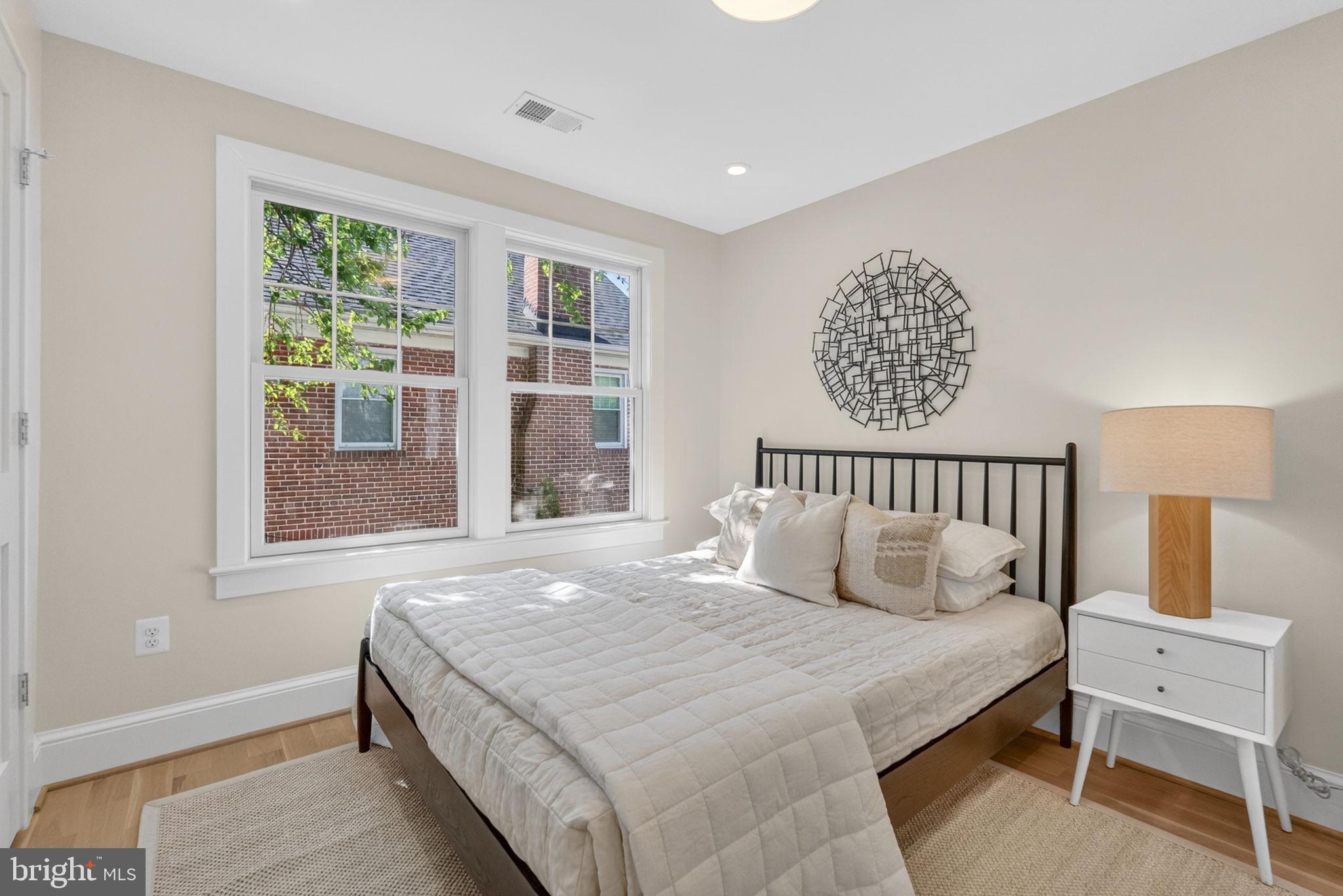 ROSEMONT - Residential