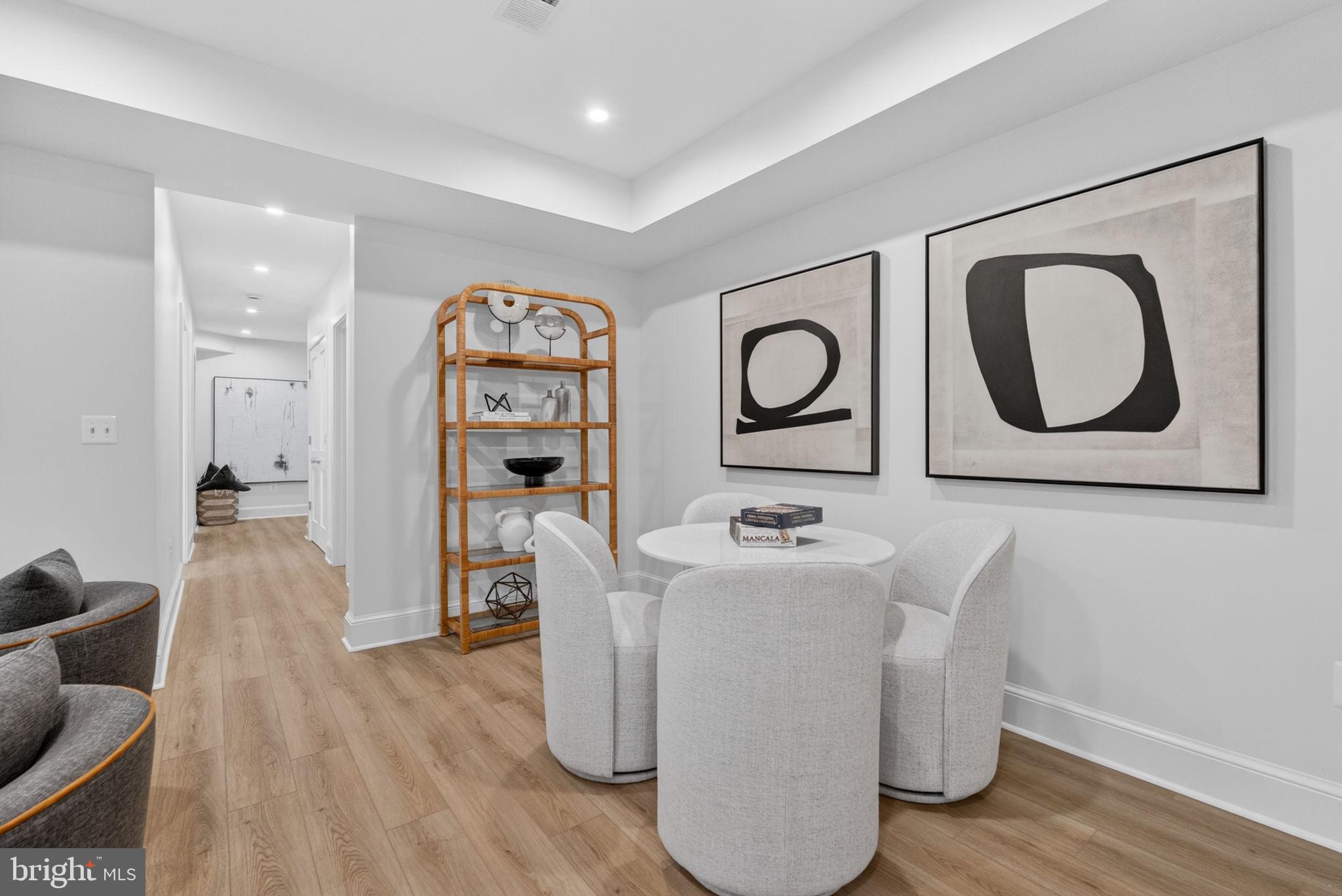 ROSEMONT - Residential