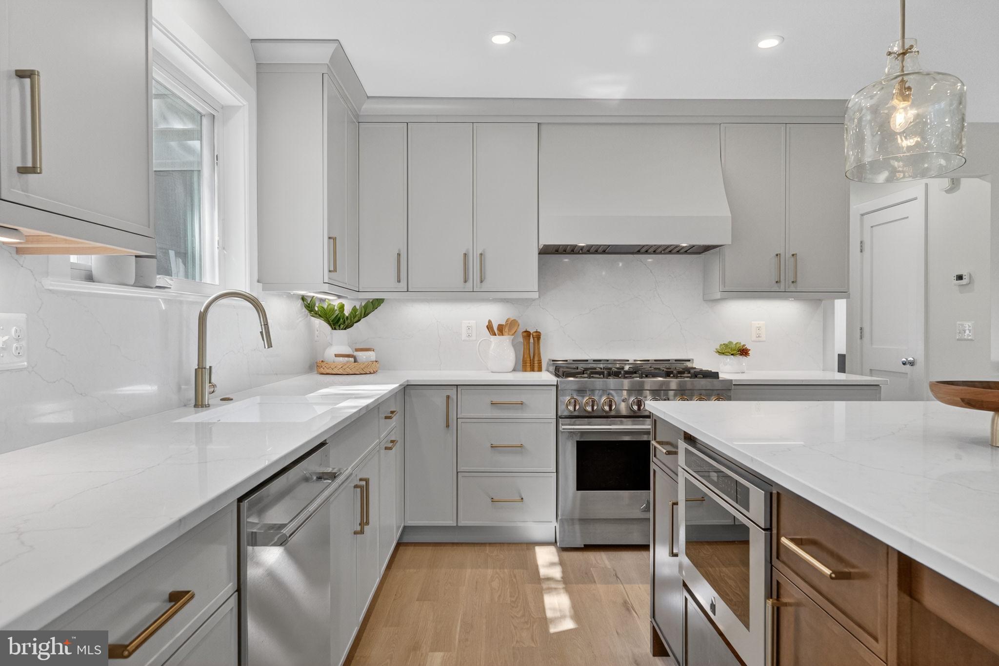 ROSEMONT - Residential