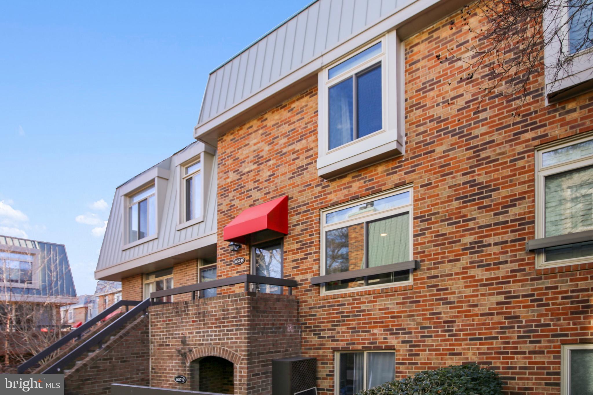 1657 S HAYES STREET B