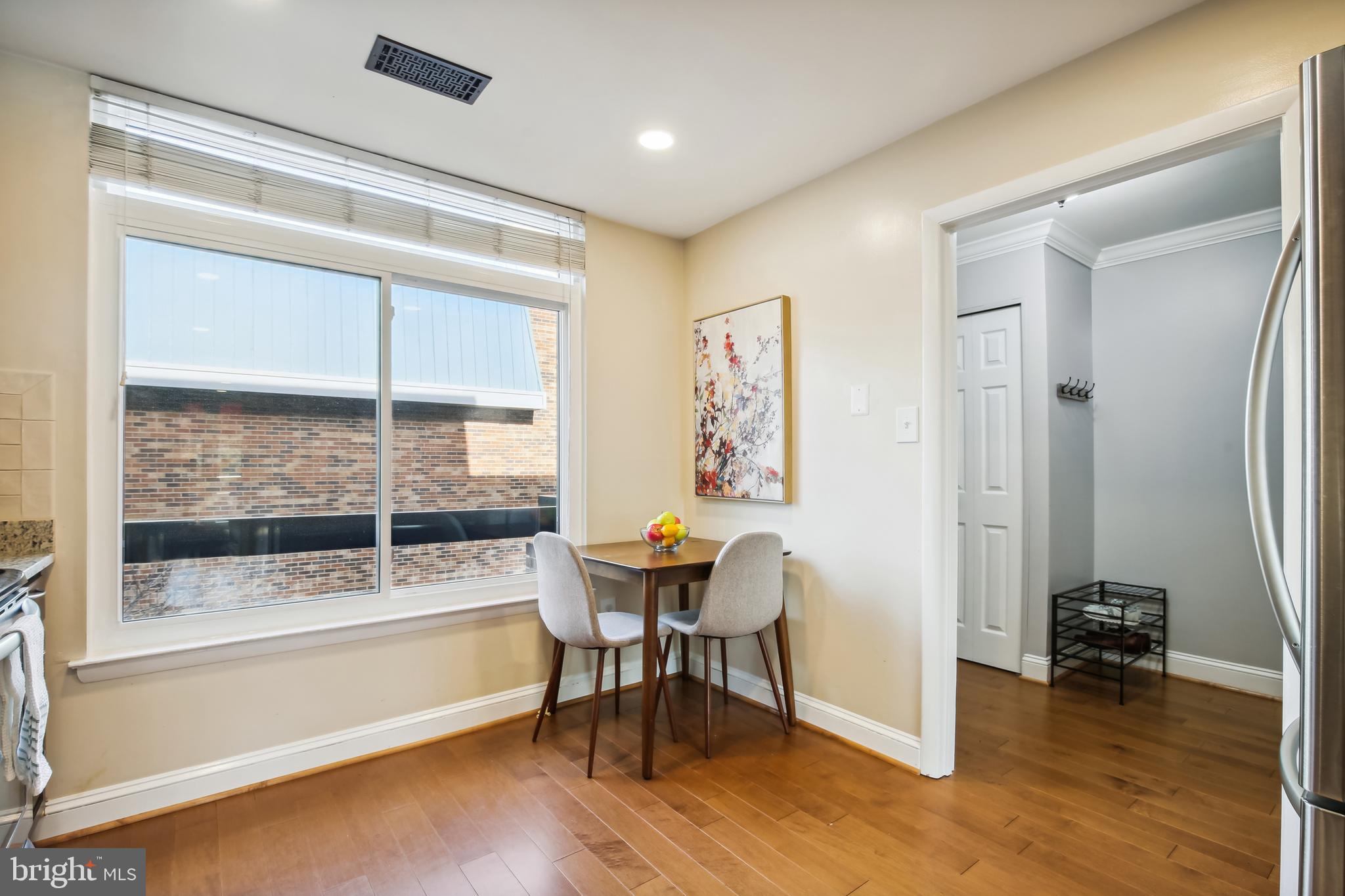 1657 S HAYES STREET B