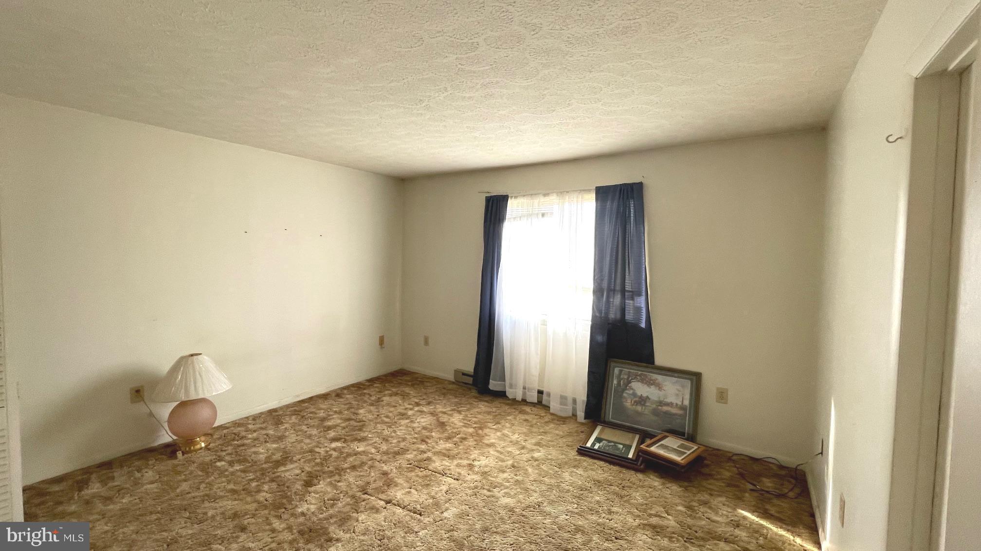 REBEL HILL - Residential