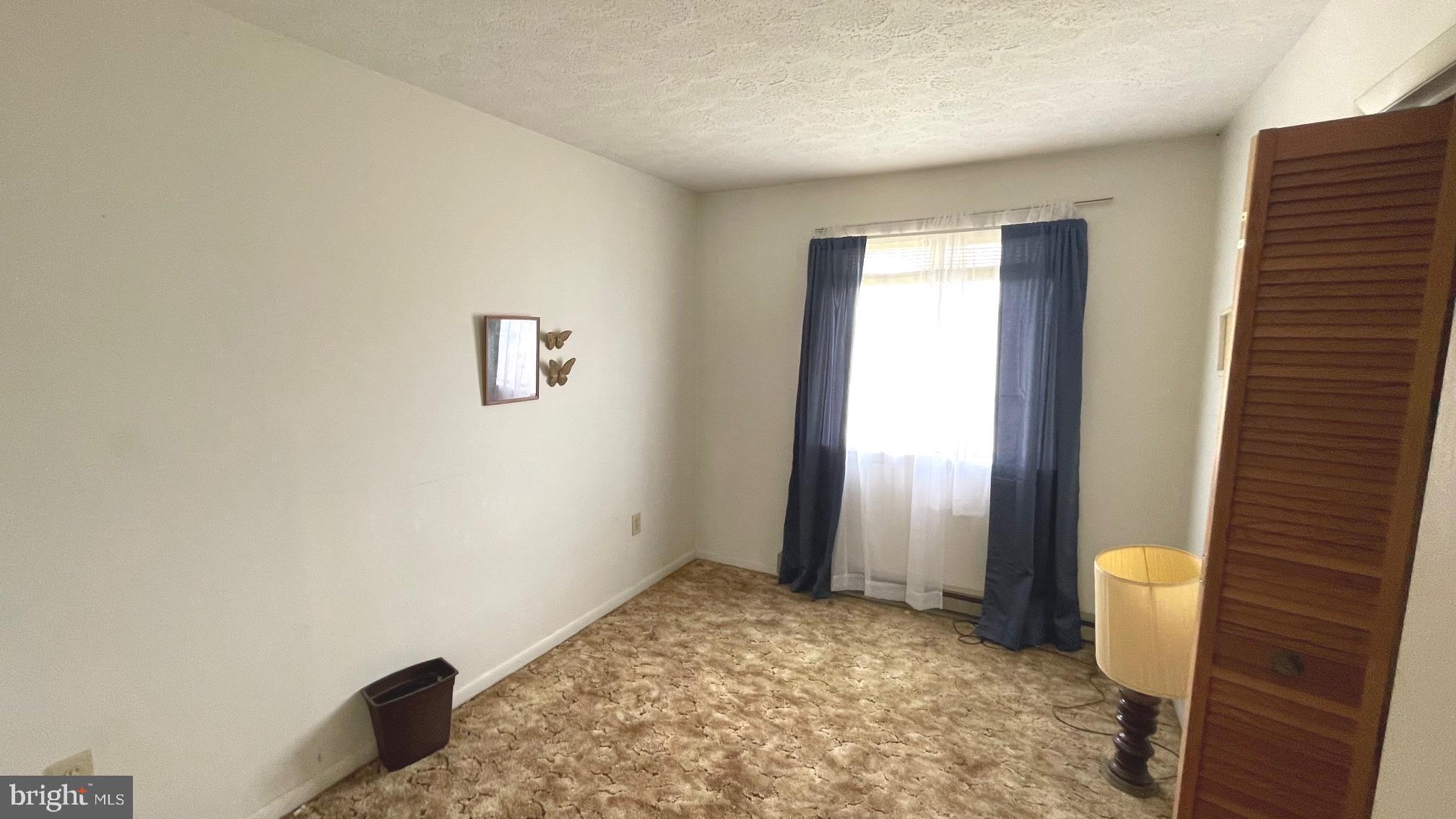 REBEL HILL - Residential