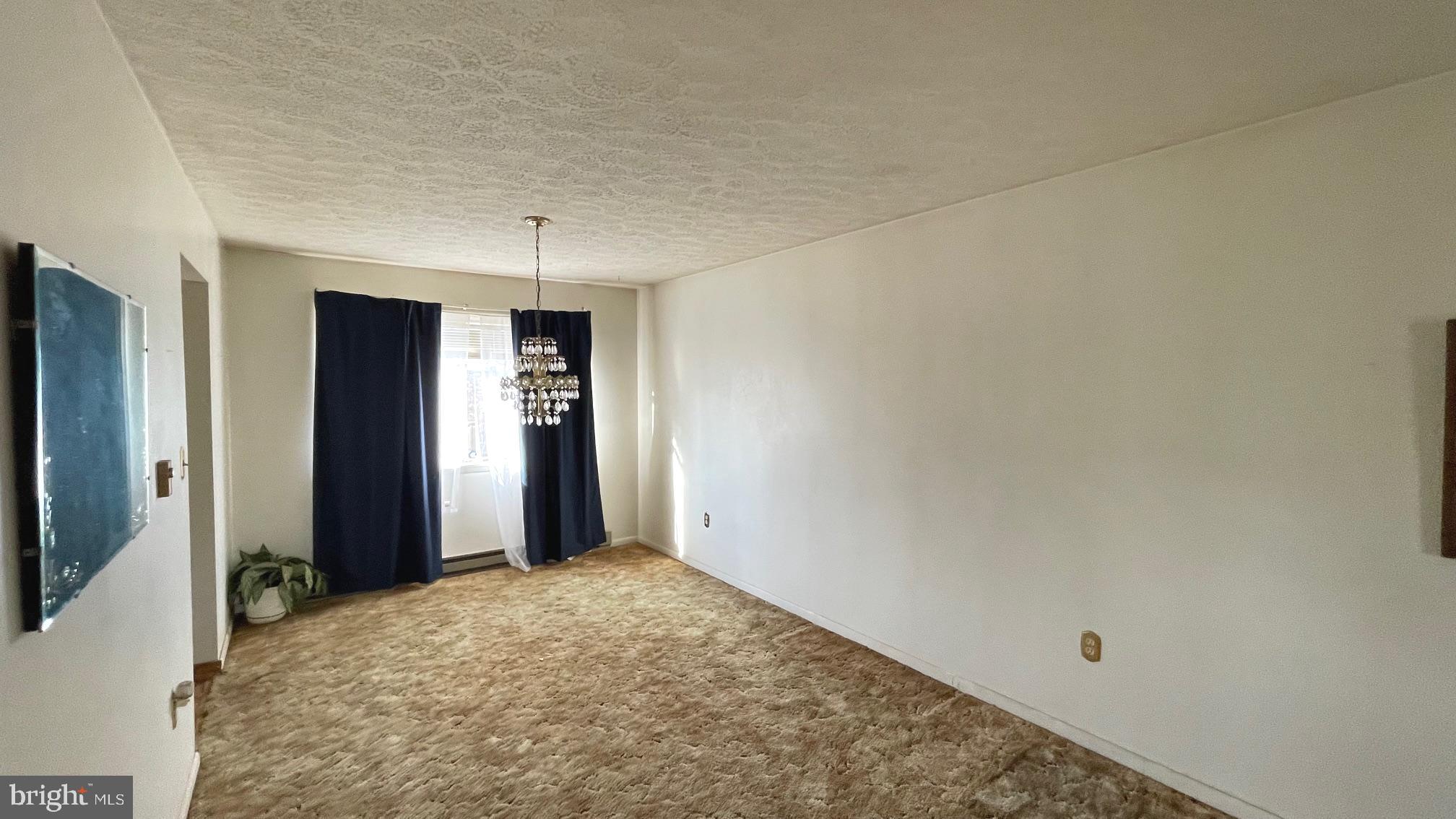 REBEL HILL - Residential