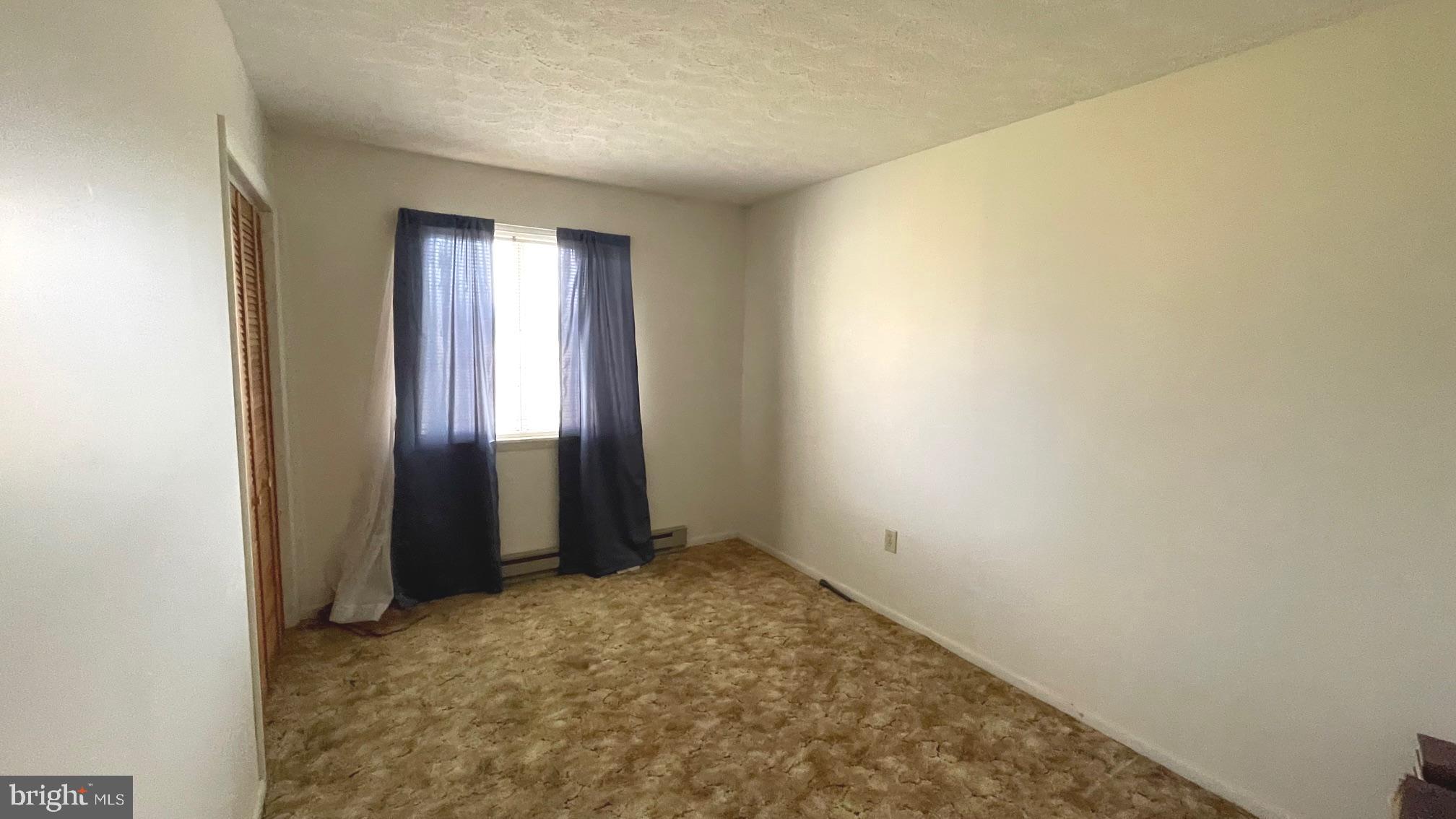 REBEL HILL - Residential