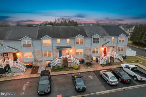 MLS: DENC2098838