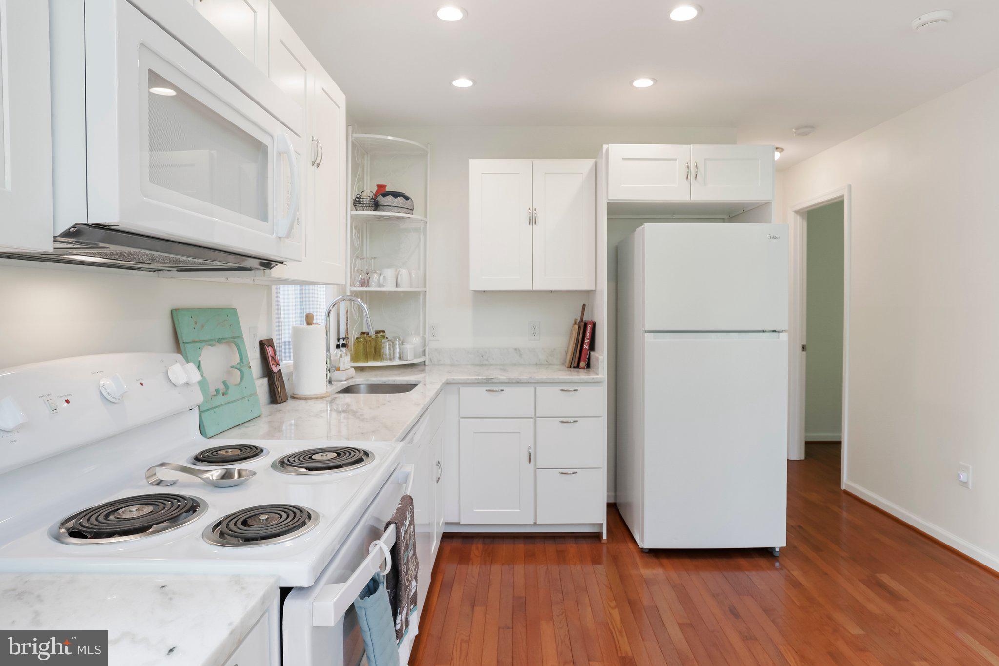 SAWMILL ACRES - Residential