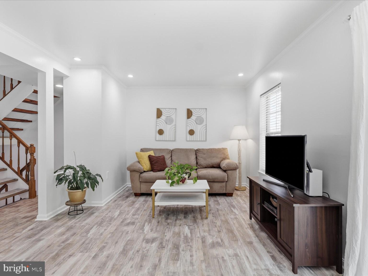 5742 BURKE TOWNE COURT