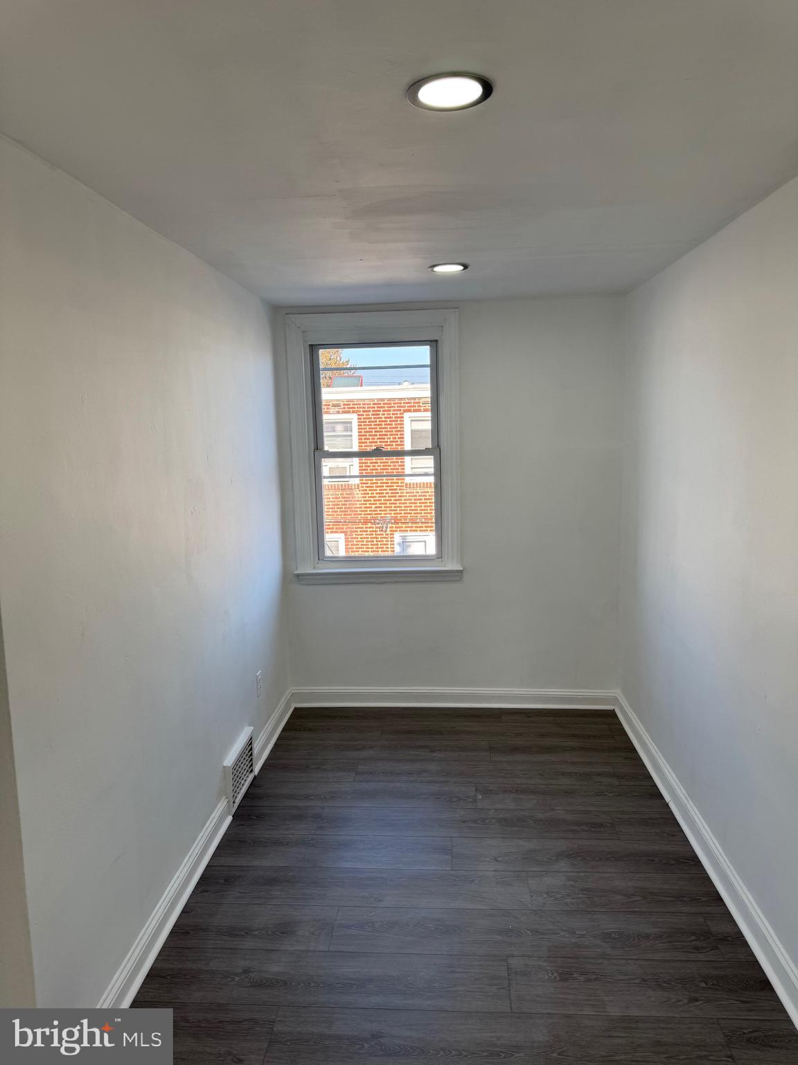 LANSDOWNE PARK - Residential