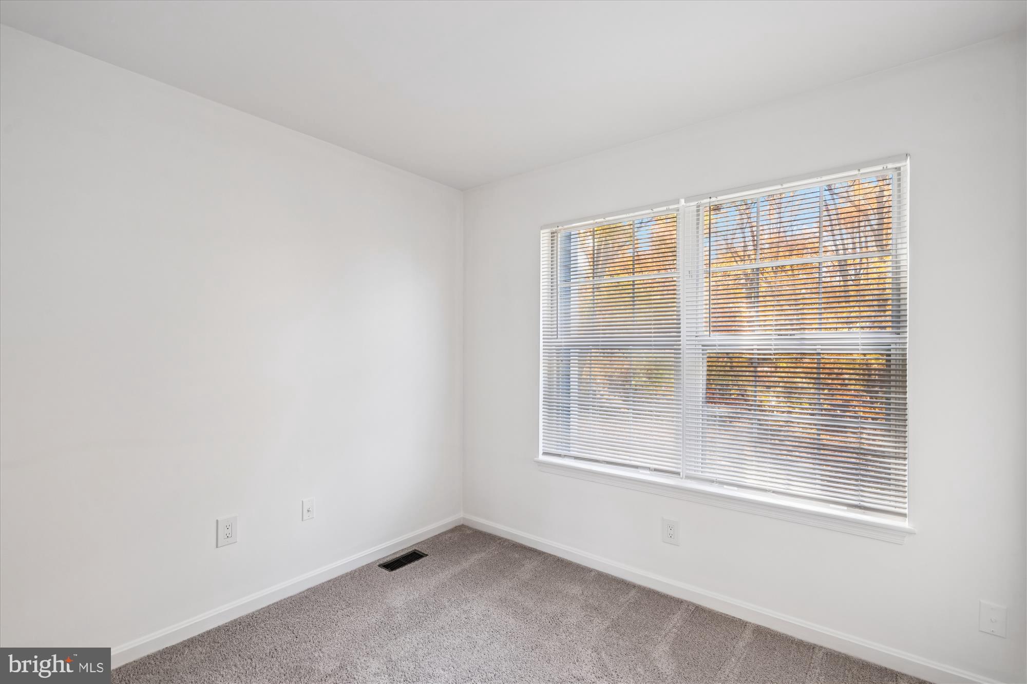 MARINERS LANDING - Residential