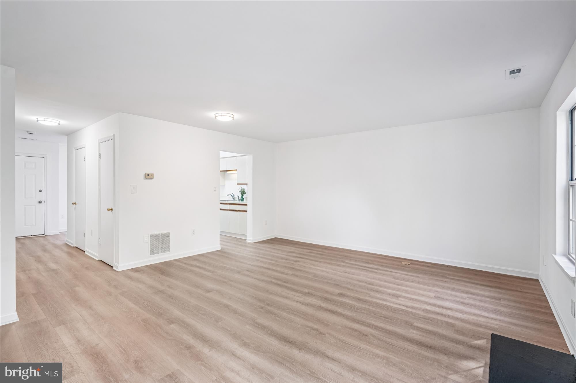 MARINERS LANDING - Residential