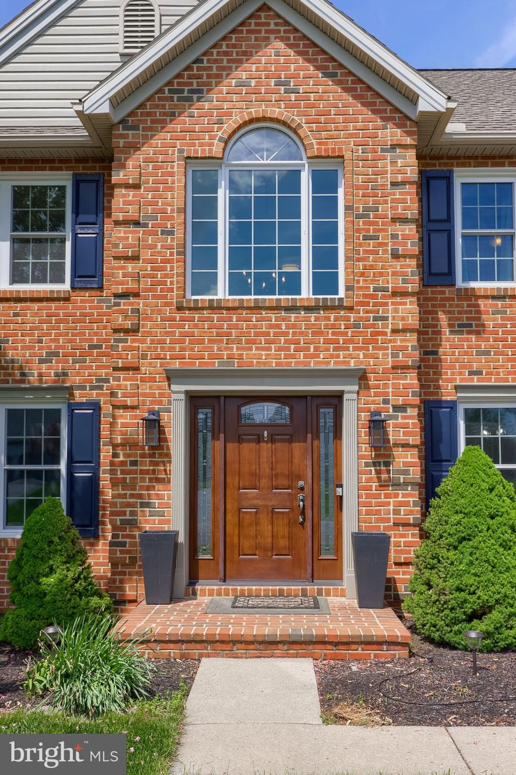 Photo of 315 Royal Hunt Way, LITITZ, PA 17543 (MLS # PALA2069462)