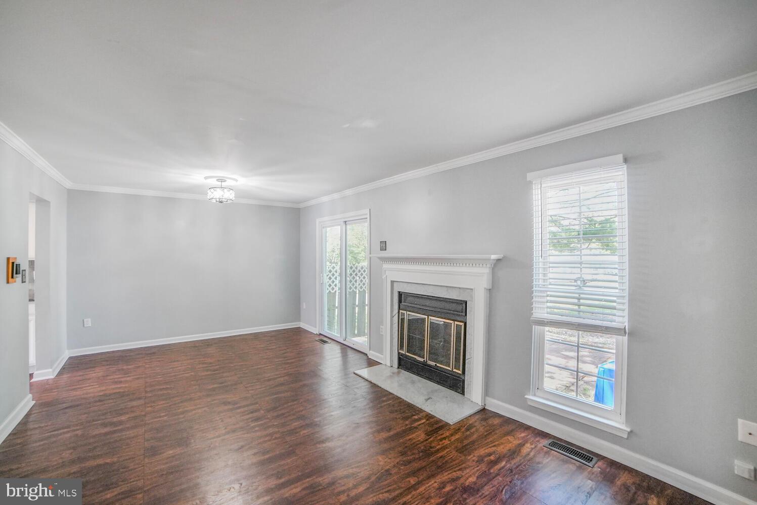 CHURCHILL TOWN SECTOR - Residential Lease