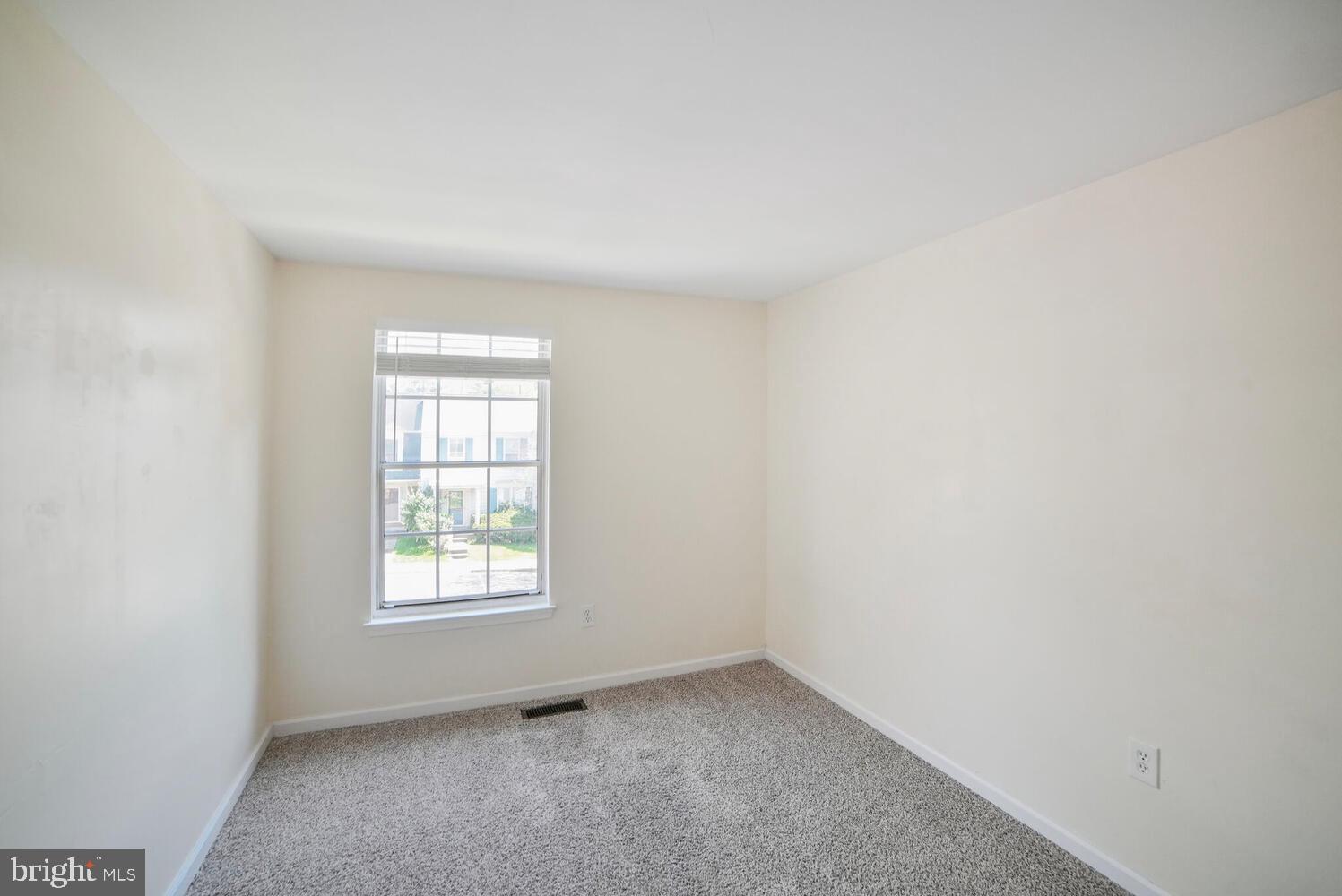 CHURCHILL TOWN SECTOR - Residential Lease