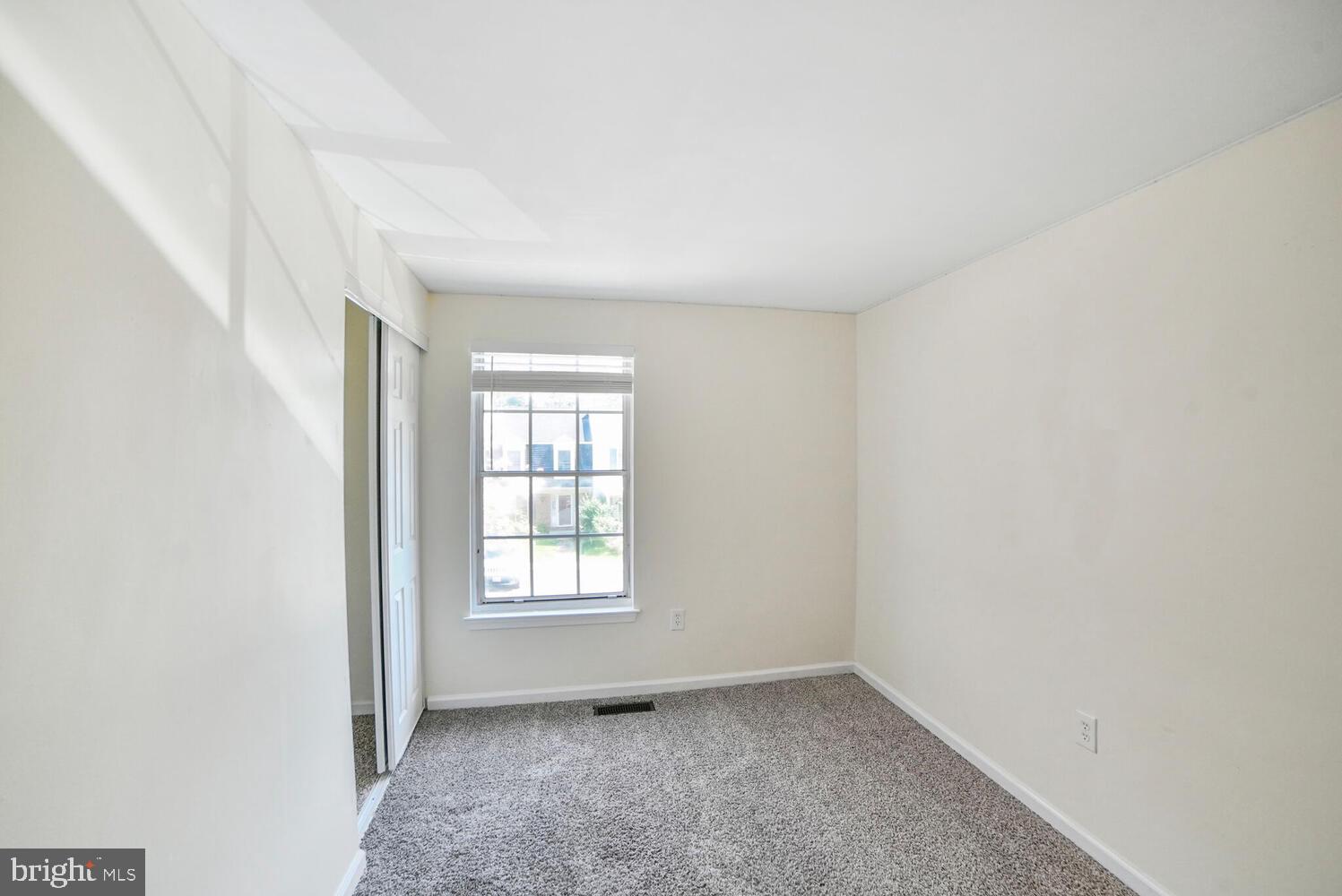 CHURCHILL TOWN SECTOR - Residential Lease