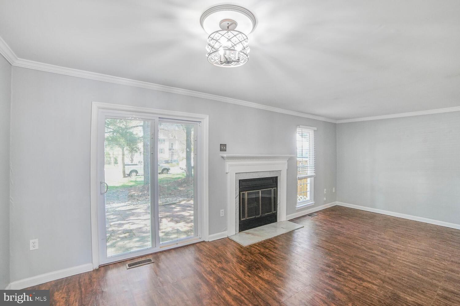 CHURCHILL TOWN SECTOR - Residential Lease