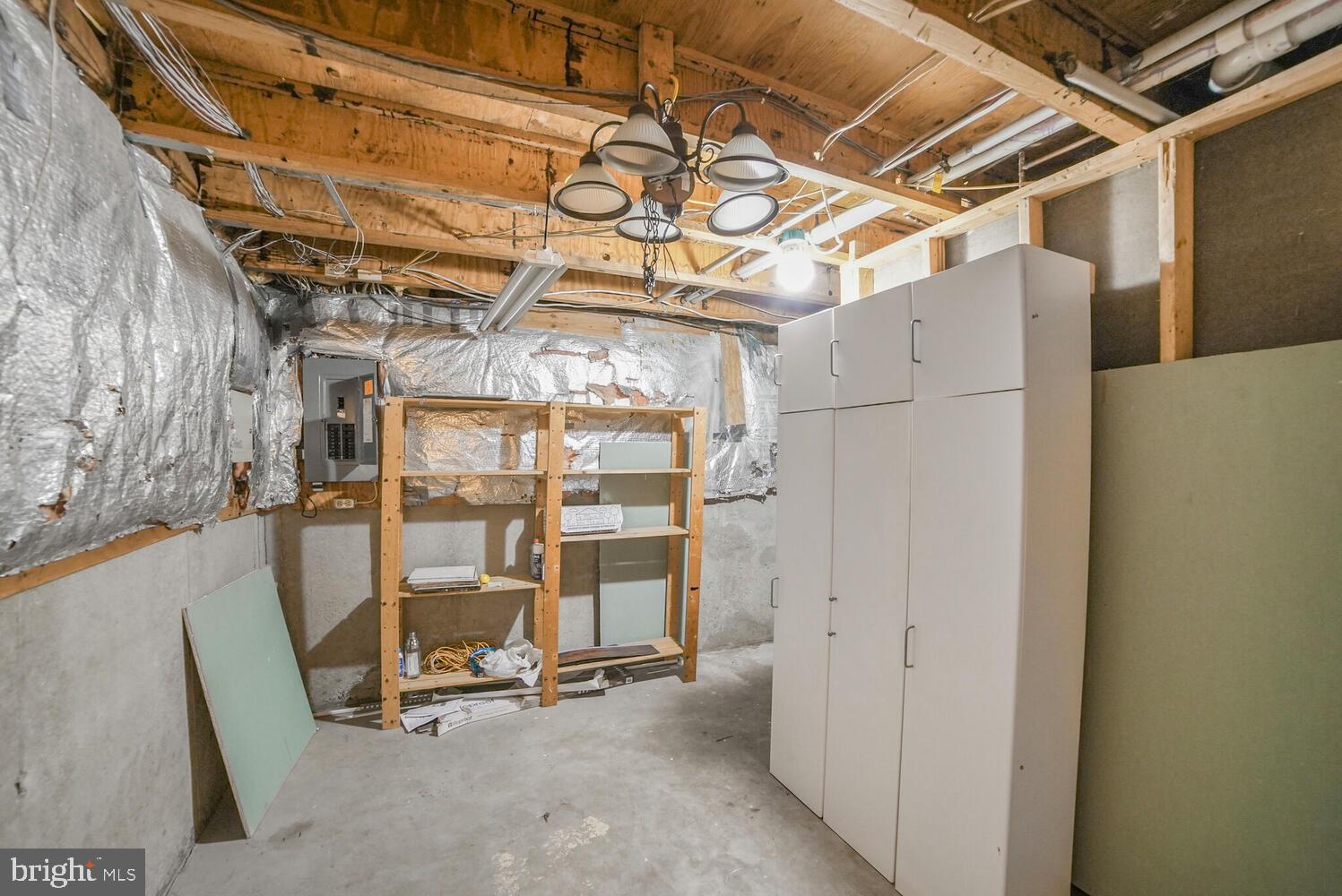 CHURCHILL TOWN SECTOR - Residential Lease