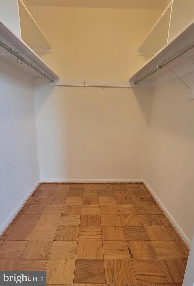 KENWOOD - Residential