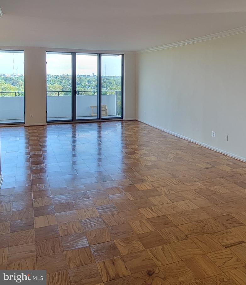 KENWOOD - Residential