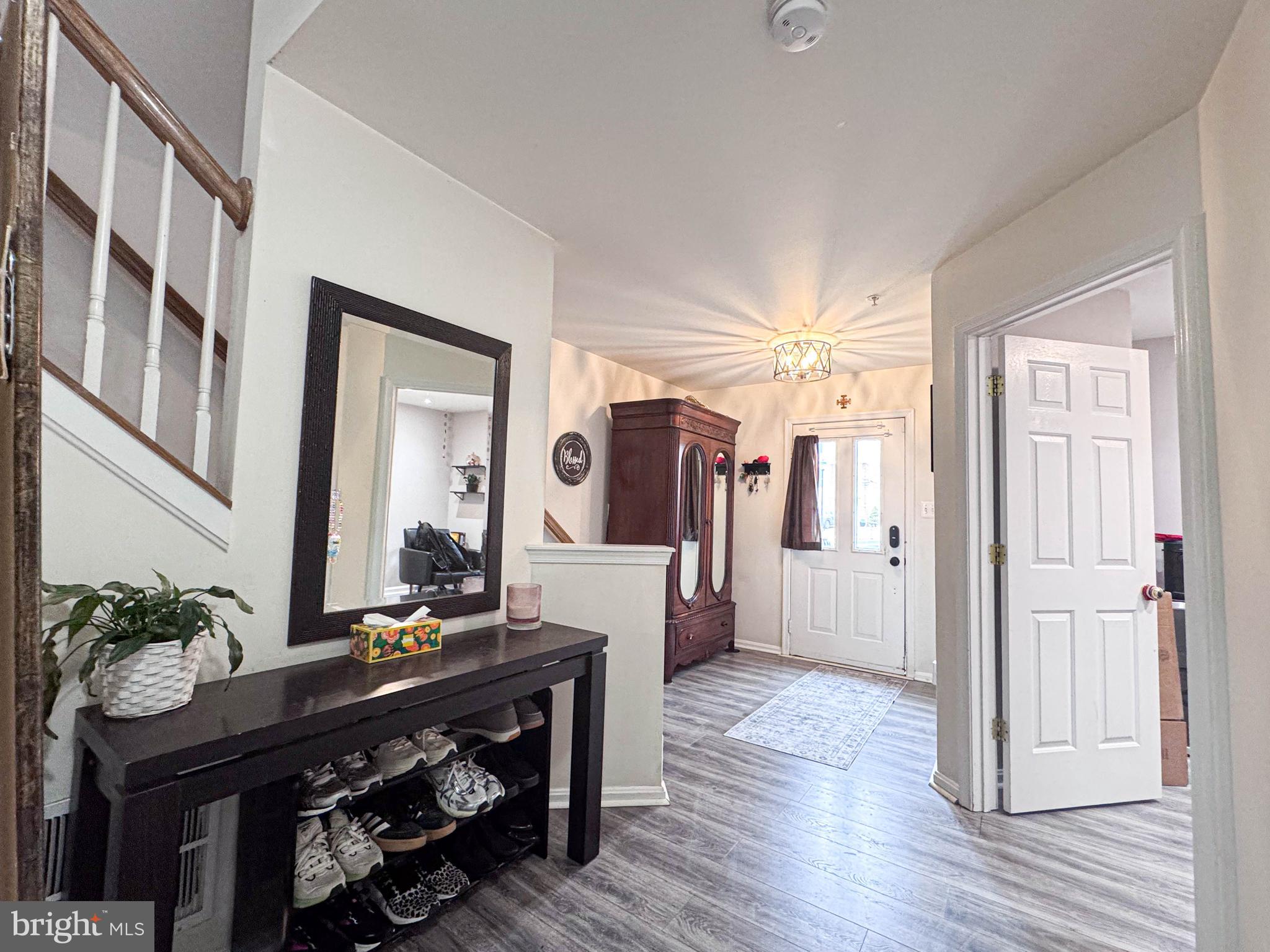 RIVER OAKS - Residential