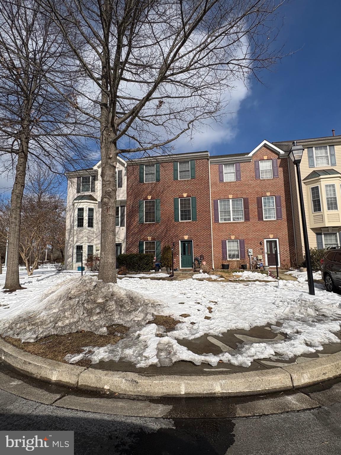 RIVER OAKS - Residential