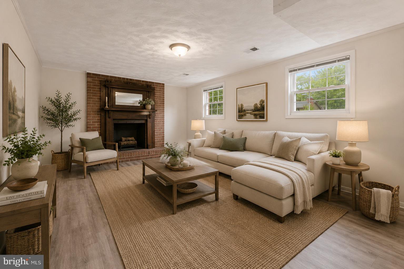 SUNNYSIDE - Residential