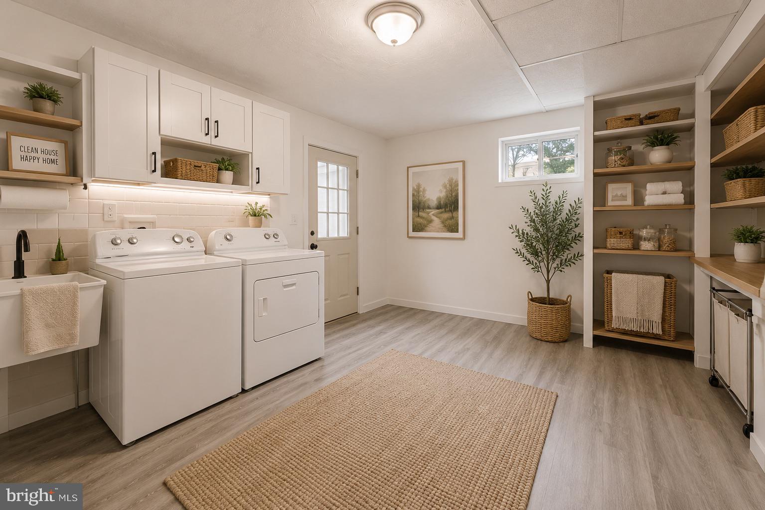 SUNNYSIDE - Residential