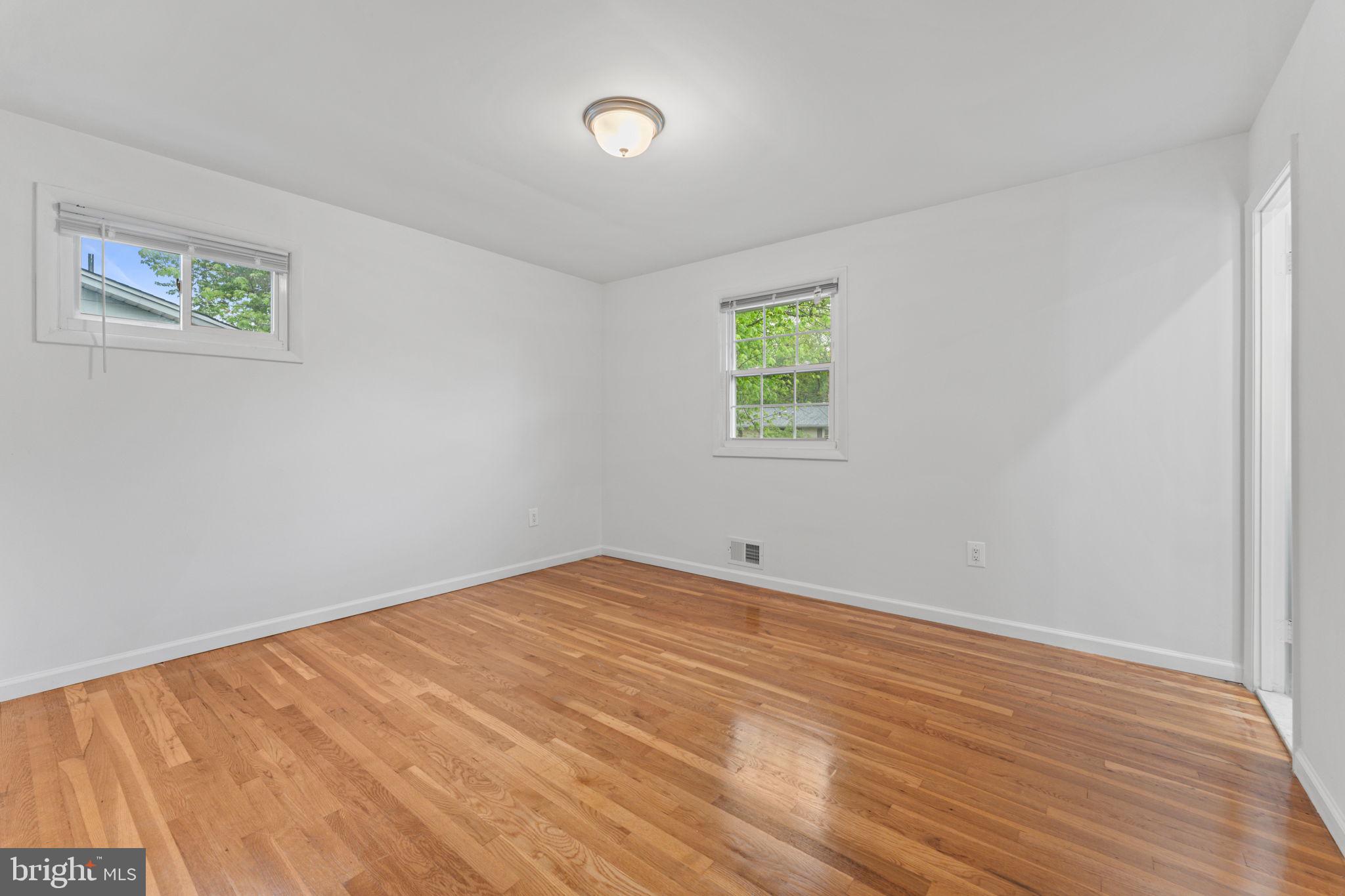 SUNNYSIDE - Residential