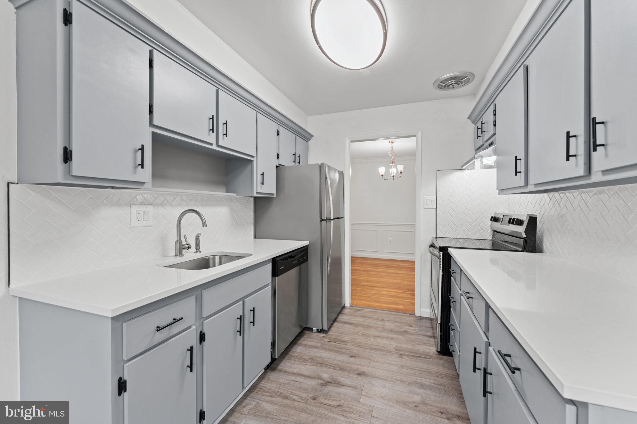 SUNNYSIDE - Residential