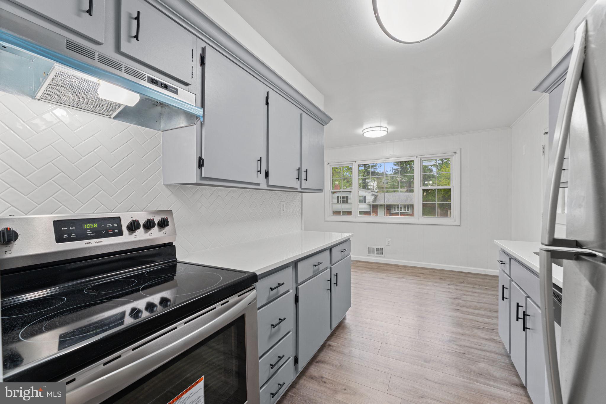 SUNNYSIDE - Residential