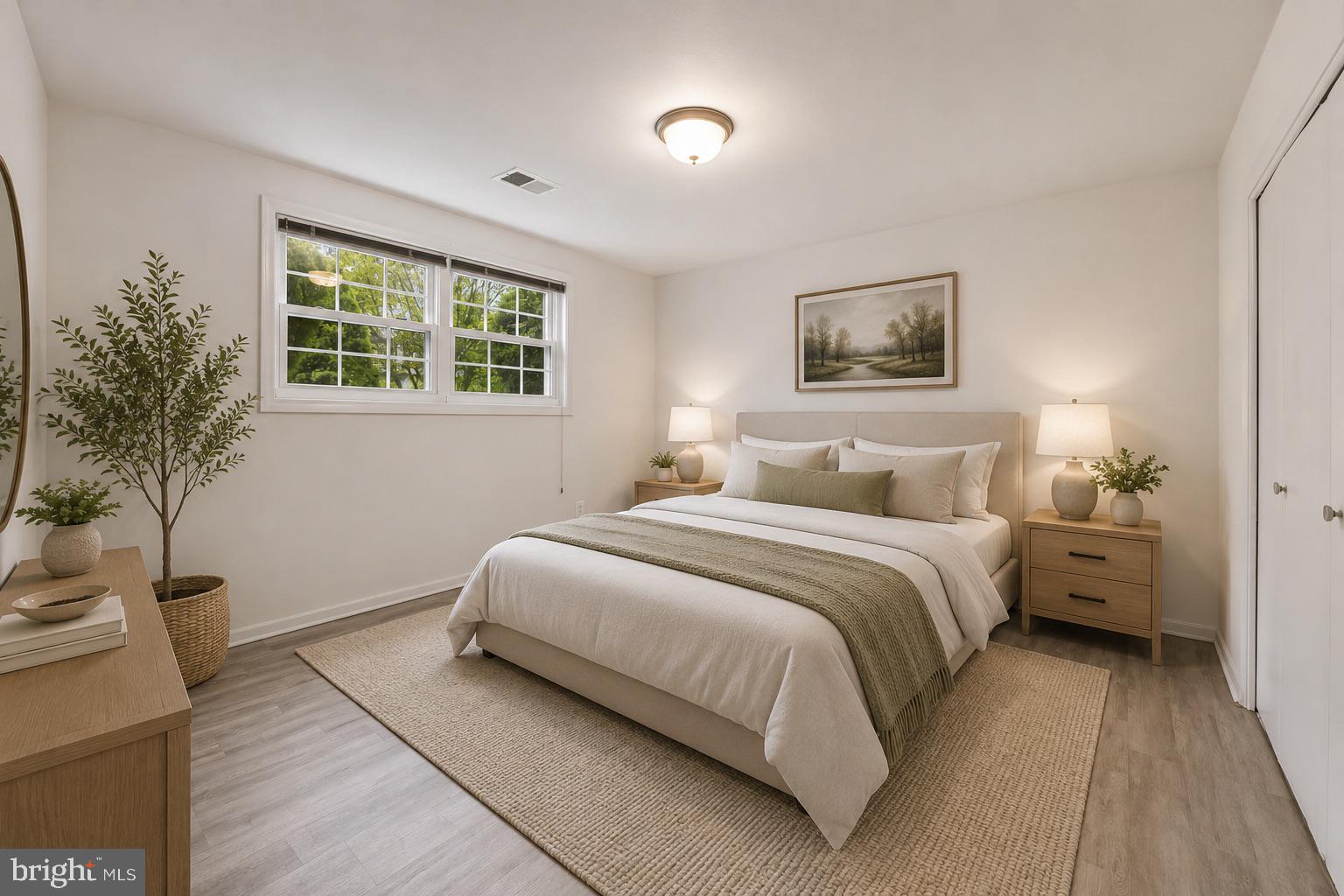 SUNNYSIDE - Residential