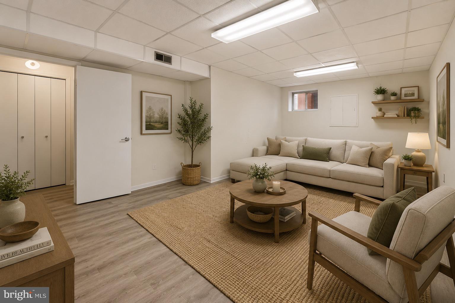 SUNNYSIDE - Residential