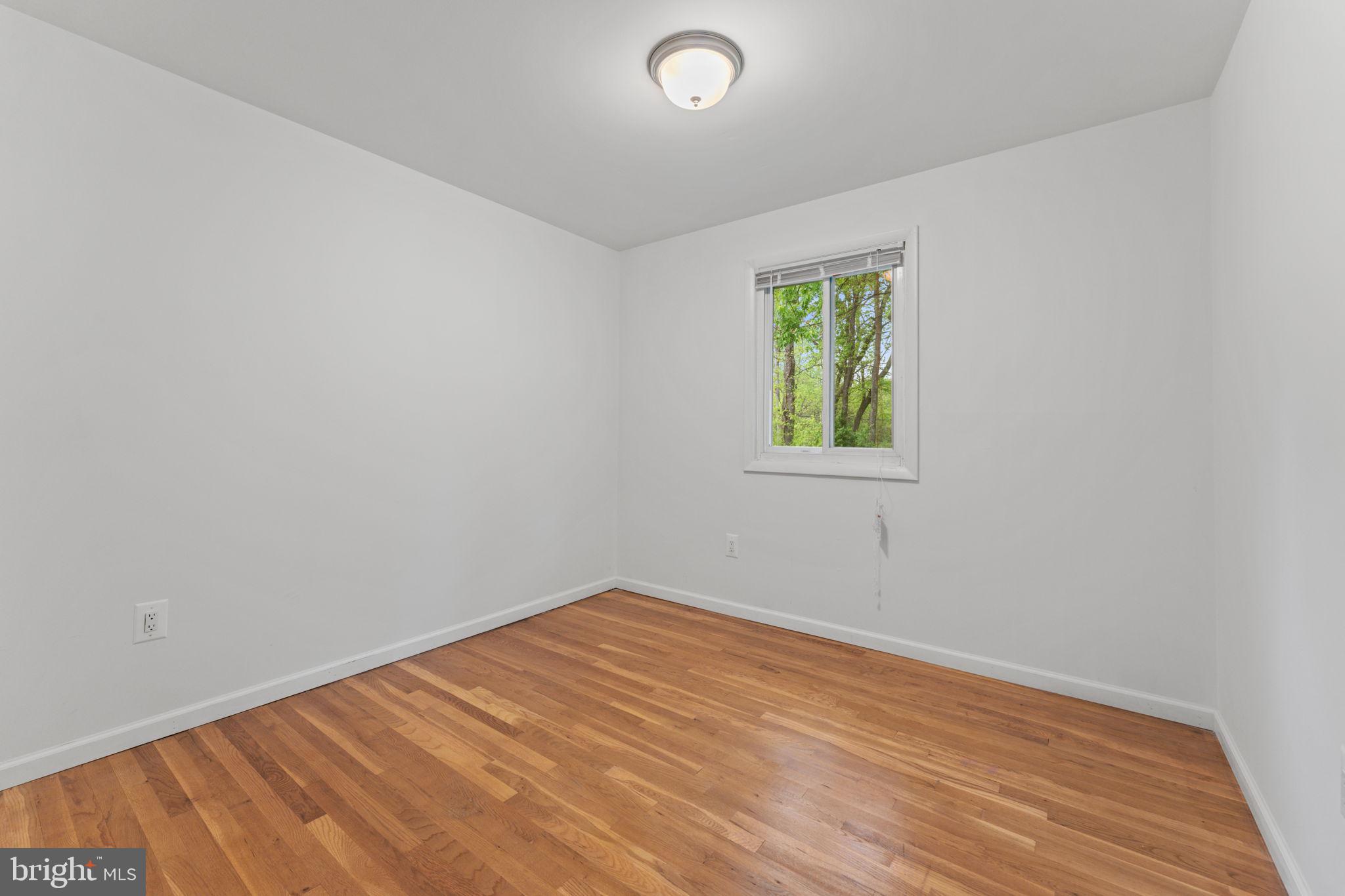 SUNNYSIDE - Residential